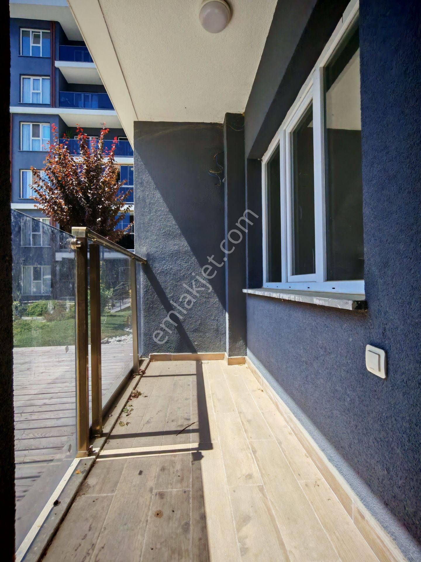 Silivri Yeni Mh. Atabek Konutları Ara Kat 3+1 Peyzaj Cephe - Görsel 12