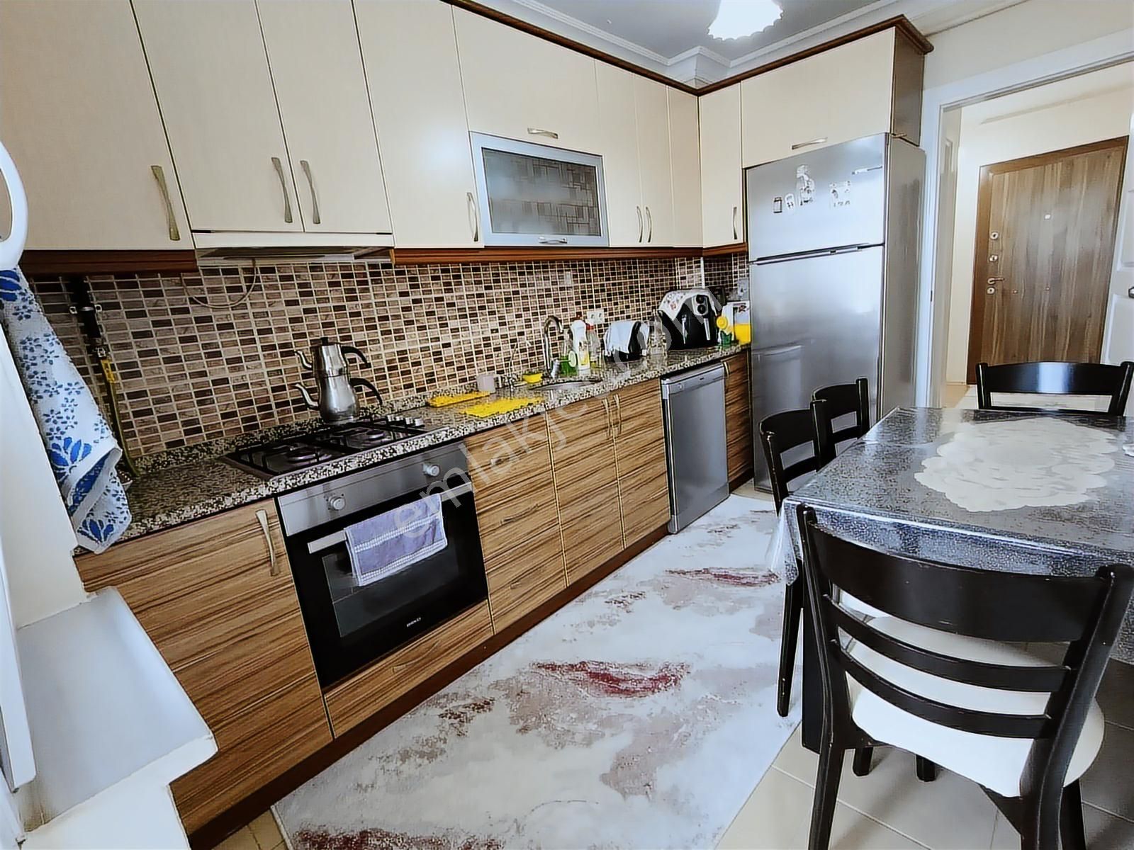 Karaca'dan Çınarlı Mahallesinde 120m2 3+1 Satılık Daire - Görsel 10