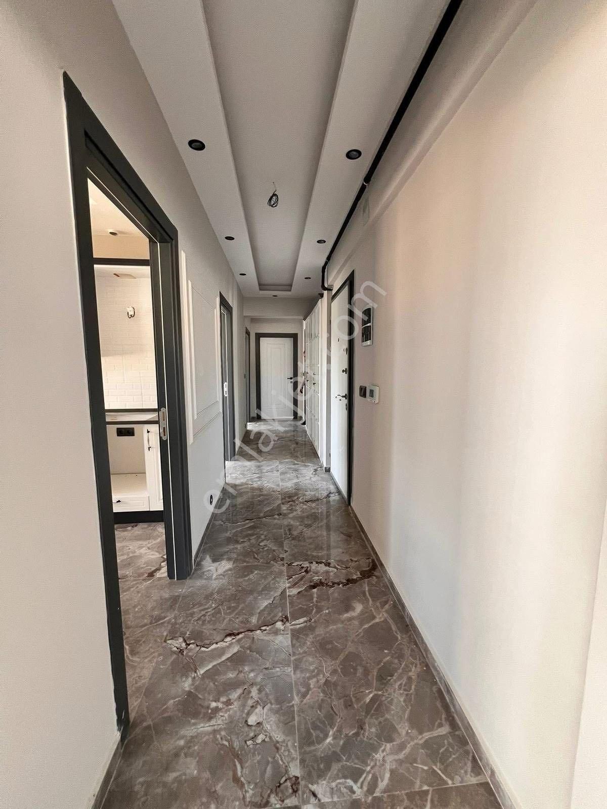 Yeşilmahalle’de Kaçırılmaz Fırsat! 3+1 – 130 M² • Yerden Isıtmalı • Asansörlü • Muhteşem - Görsel 3