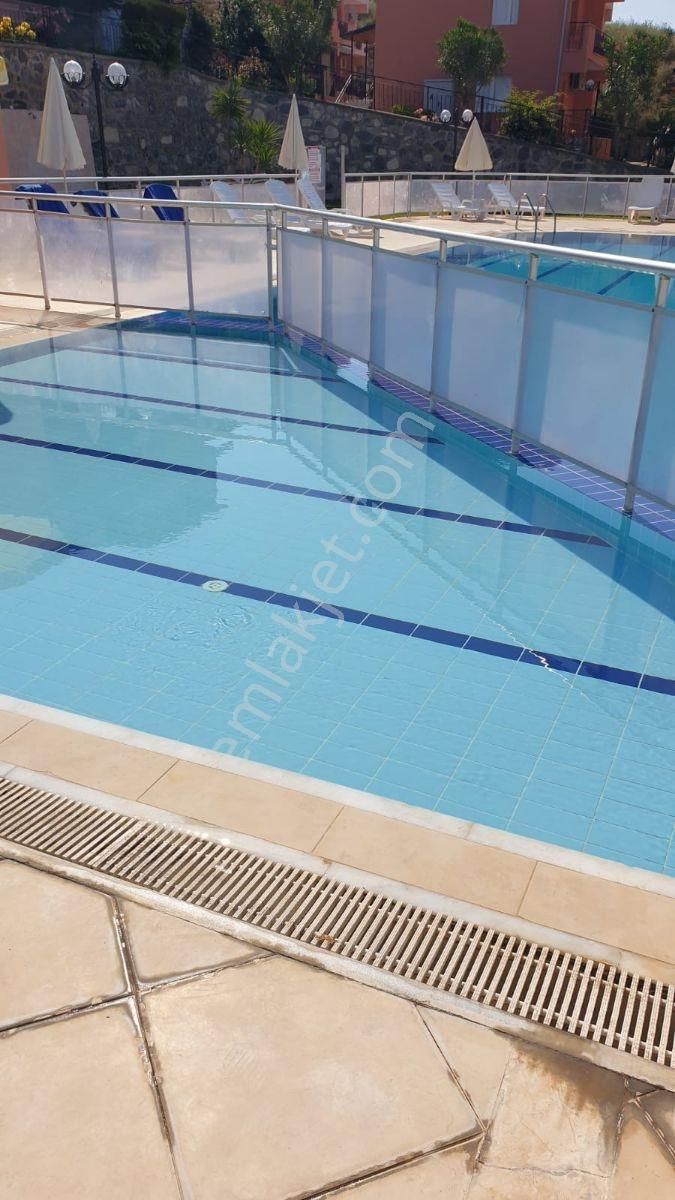 Kuşadası'nda Havuzlu Güvenlikli Sitede Manzaralı 4+1 Yazlık - Görsel 18