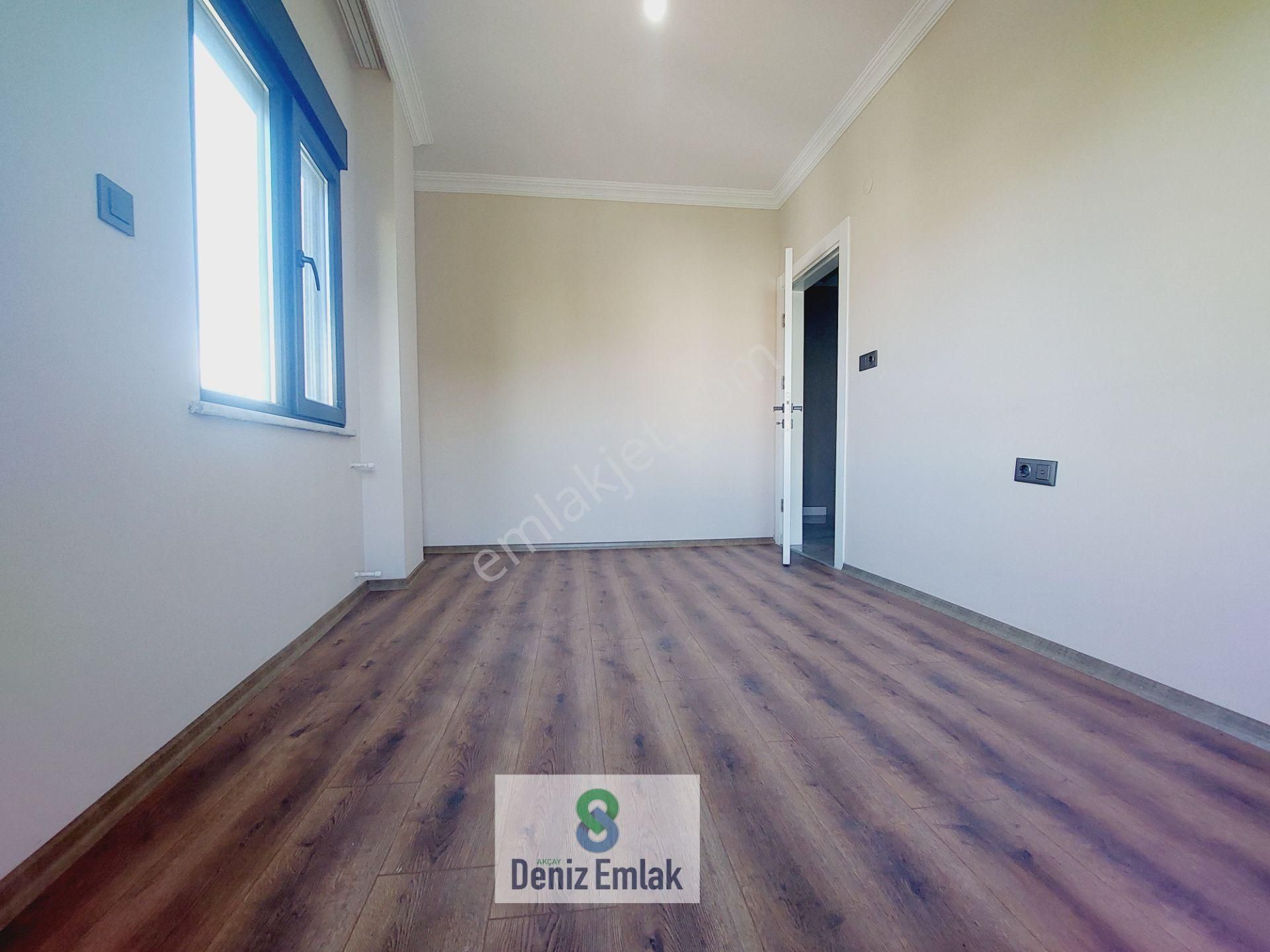 Denizden Akçayda Lüx Tasarım Geniş Verandalı Satılık 4+1 Tripleks Villa. - Görsel 29