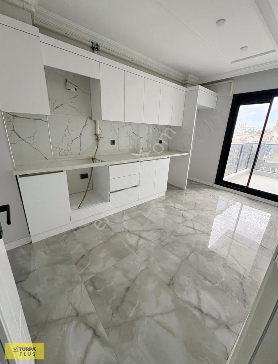 Yeni Bina'da Kapalı Mutfak Sıfır 3+1 Daire - Görsel 14