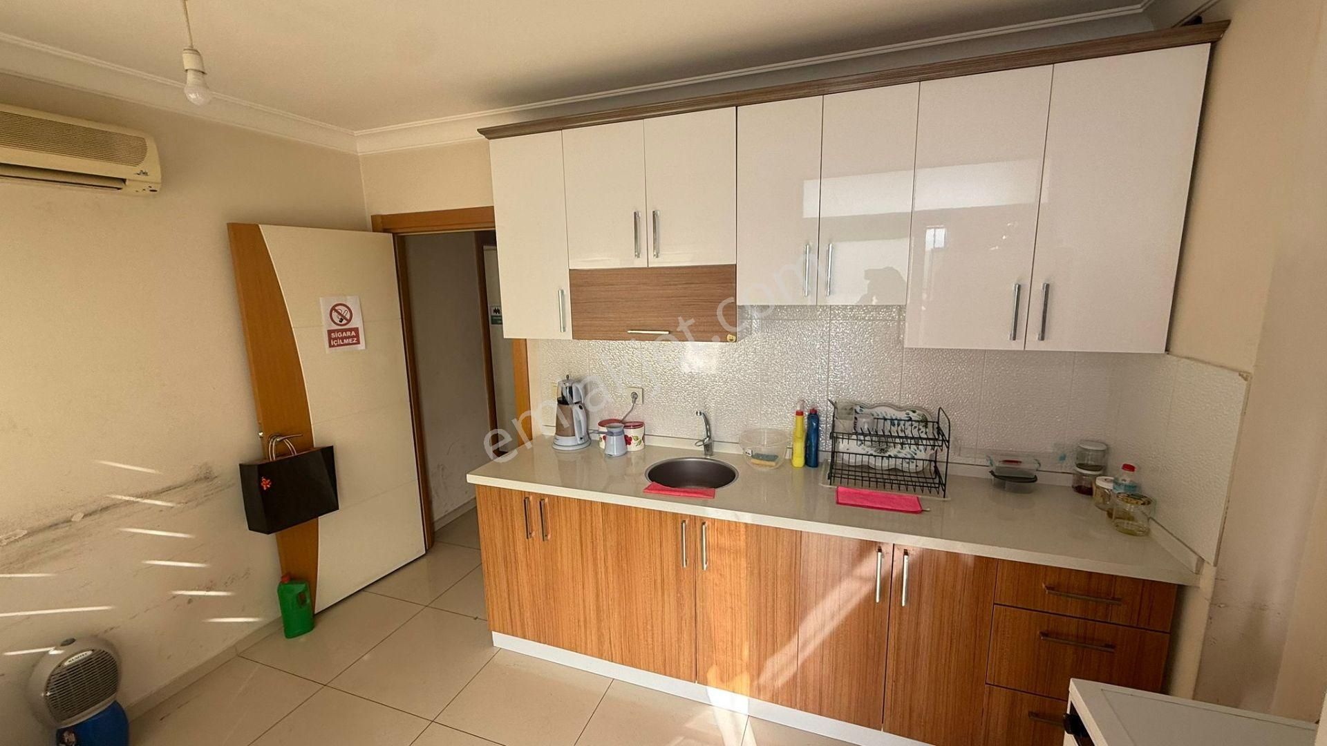 Karabağlar Yeşillik Cad. Yakını Kiralık 3+1 Ofis - Görsel 11