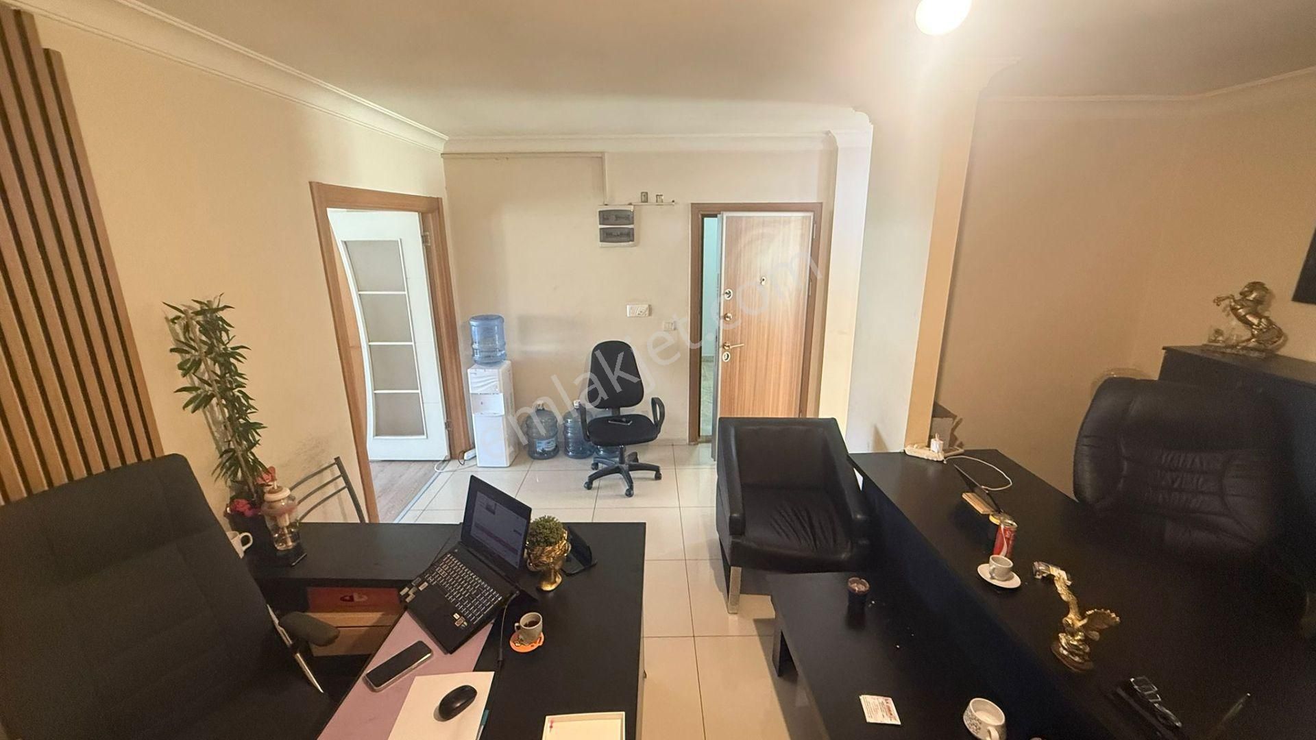 Karabağlar Yeşillik Cad. Yakını Kiralık 3+1 Ofis - Görsel 5