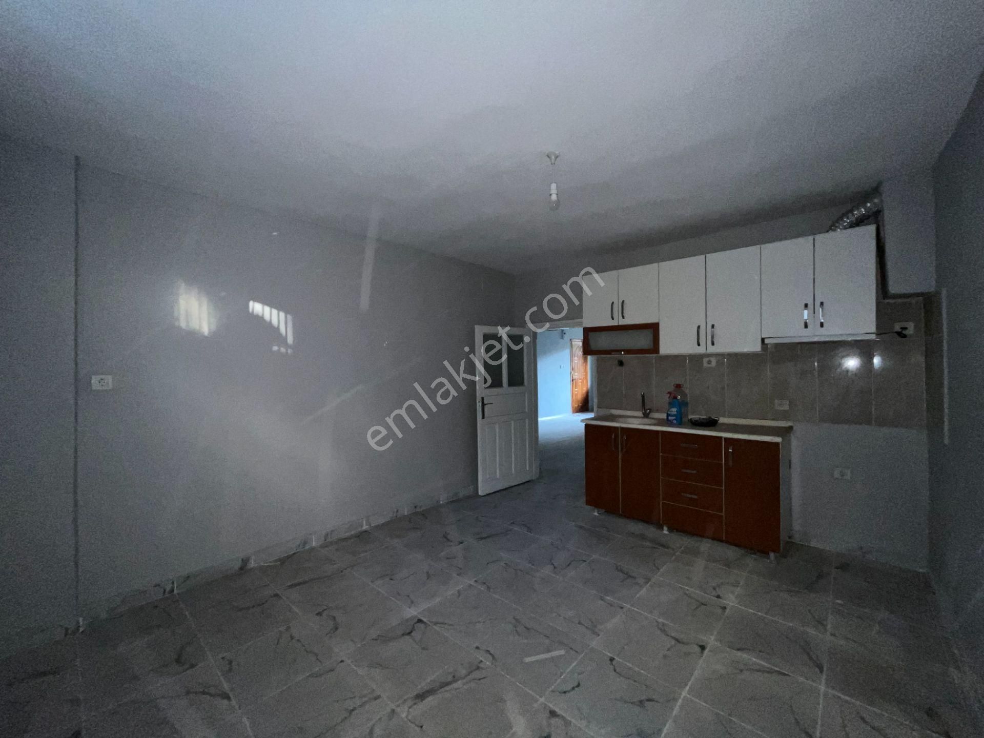 Gümüşpala Naldöken İzban Durağı Yakını Bahçeli 2+1 Kiralık Daire - Görsel 8