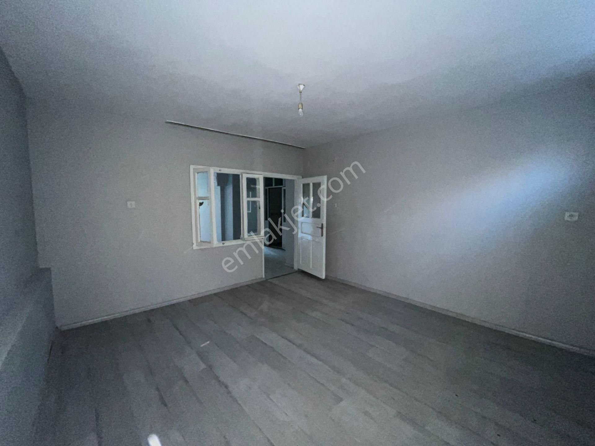 Gümüşpala Naldöken İzban Durağı Yakını Bahçeli 2+1 Kiralık Daire - Görsel 20