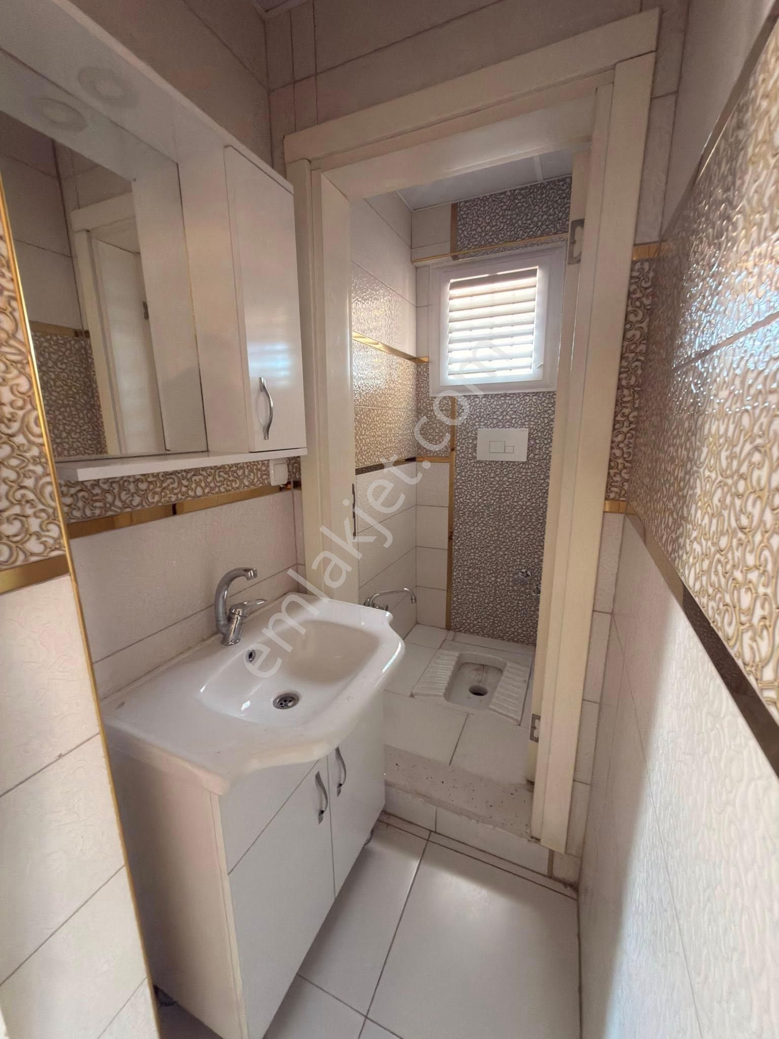 Zafer Mahallesi’nde, Ara Kat Geniş 3+1 Satılık Daire! - Görsel 17