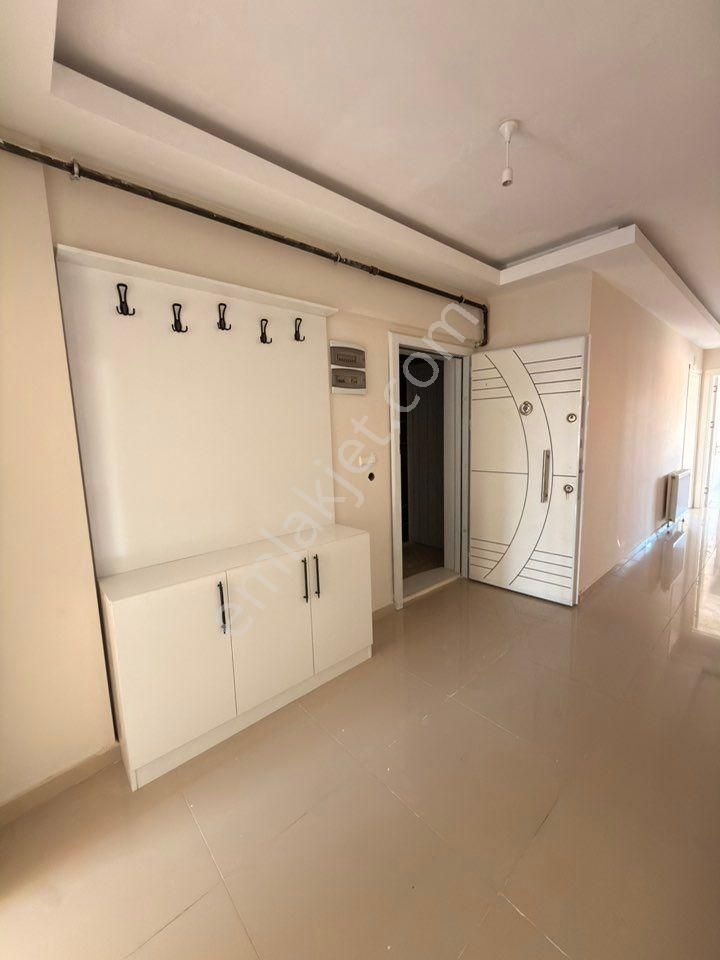 Zafer Mahallesi’nde, Ara Kat Geniş 3+1 Satılık Daire! - Görsel 14