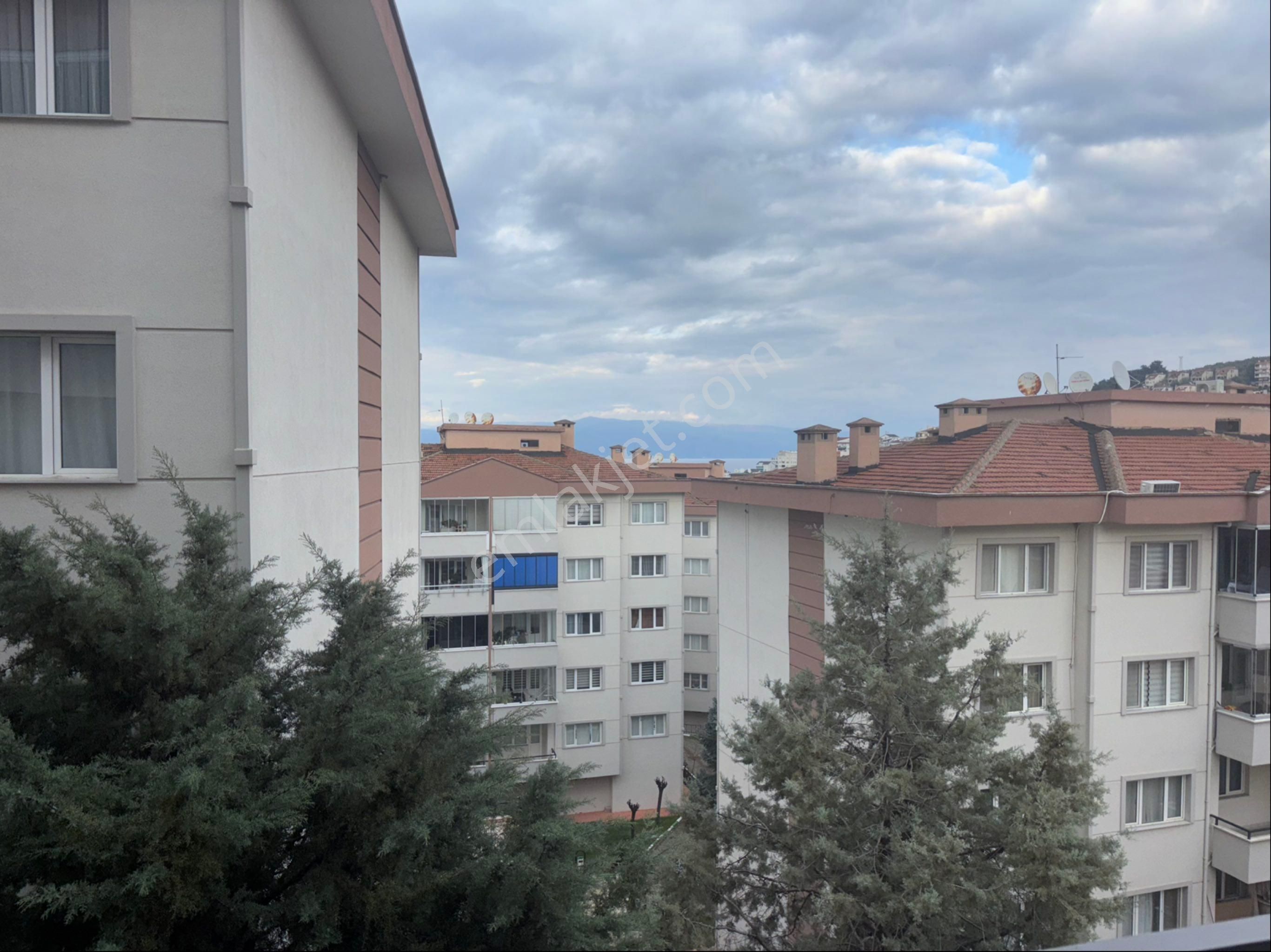 İdenova’dan Güzelyalı Eğitim Mahallesi Tekev Sitesi’nde Ferah 3+1, 120 M² Satılık Daire - Görsel 21