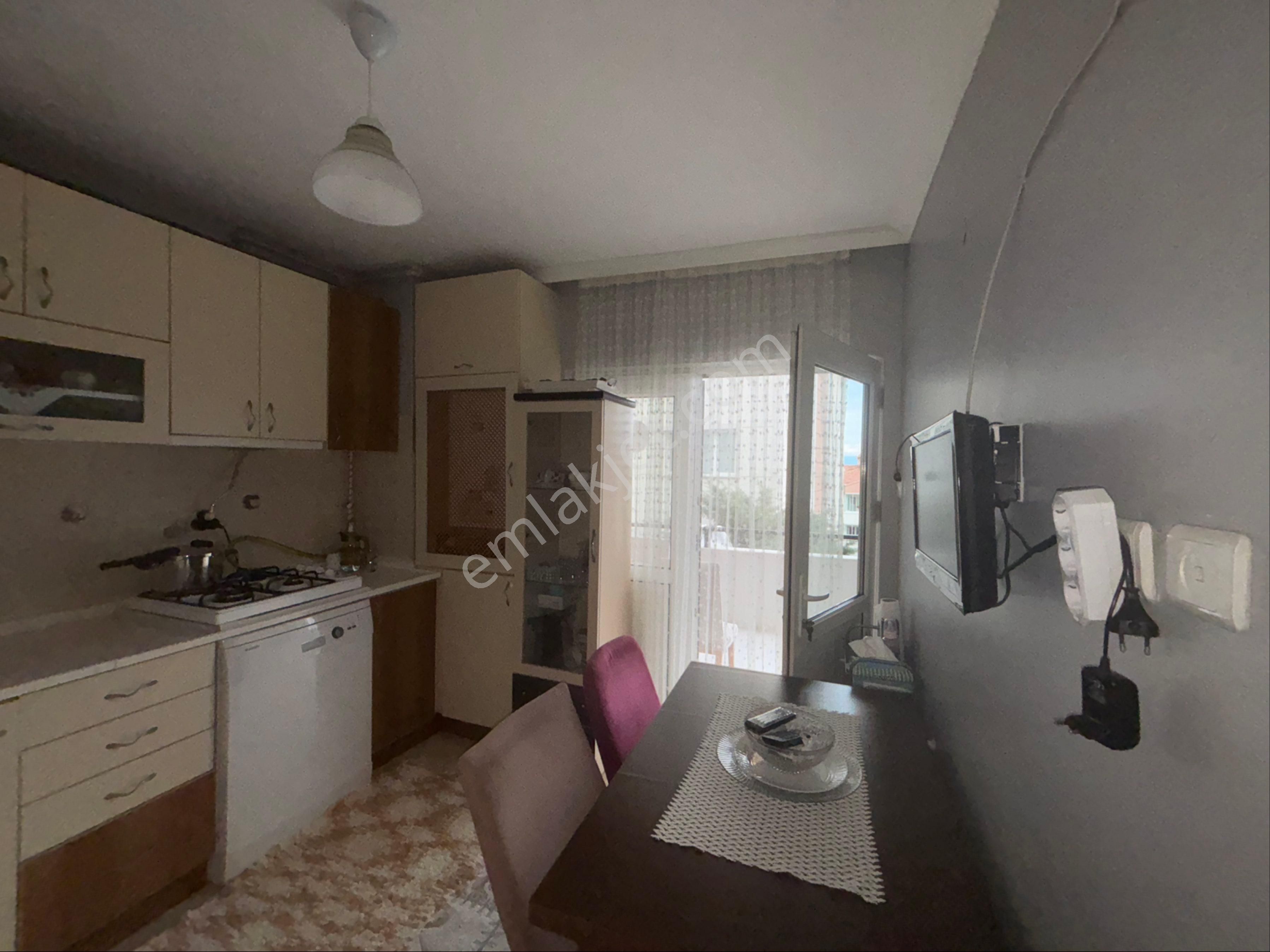 İdenova’dan Güzelyalı Eğitim Mahallesi Tekev Sitesi’nde Ferah 3+1, 120 M² Satılık Daire - Görsel 13