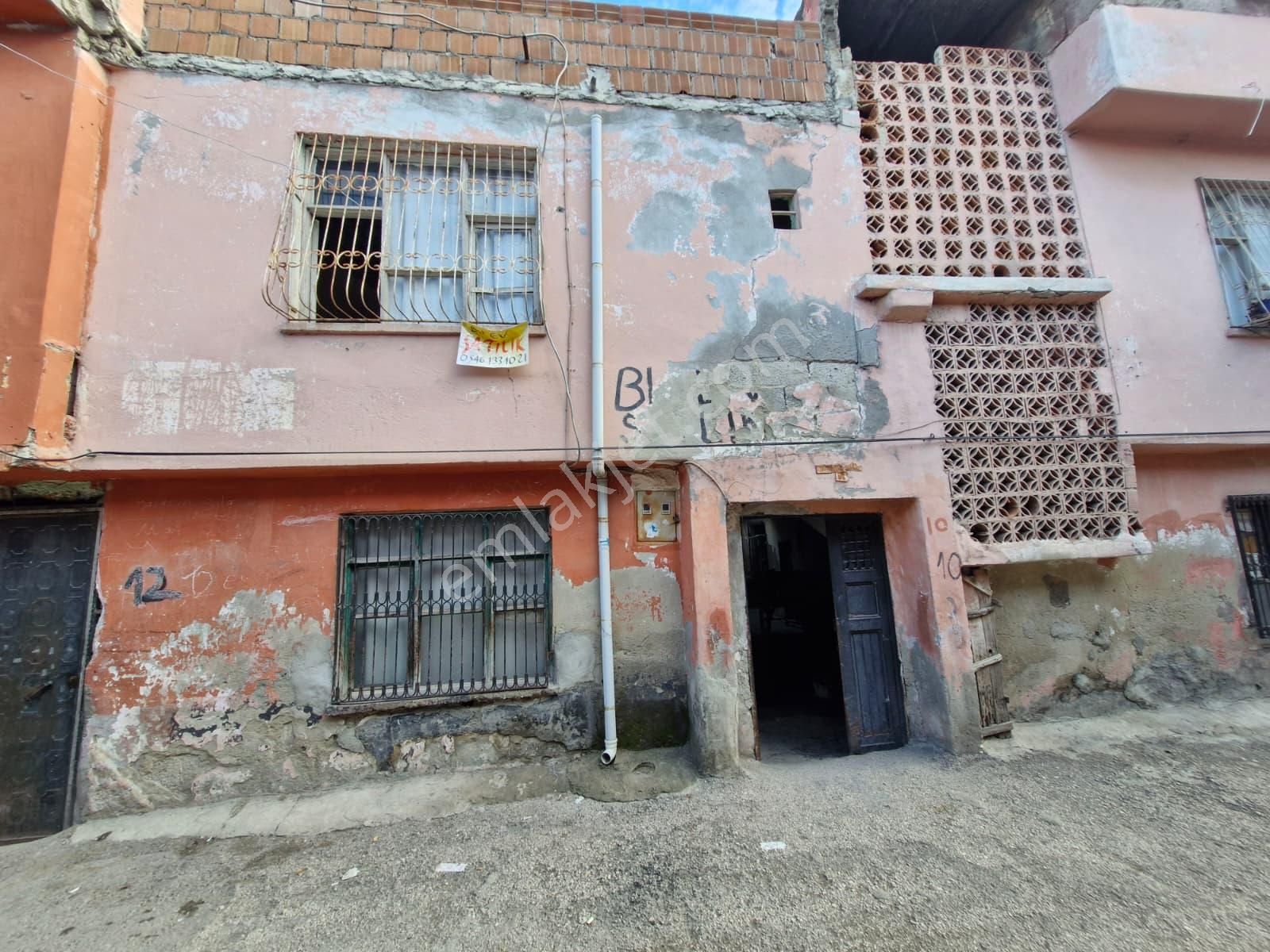 Gülbahçesi 3 Katlı Satılık Müstakil Ev