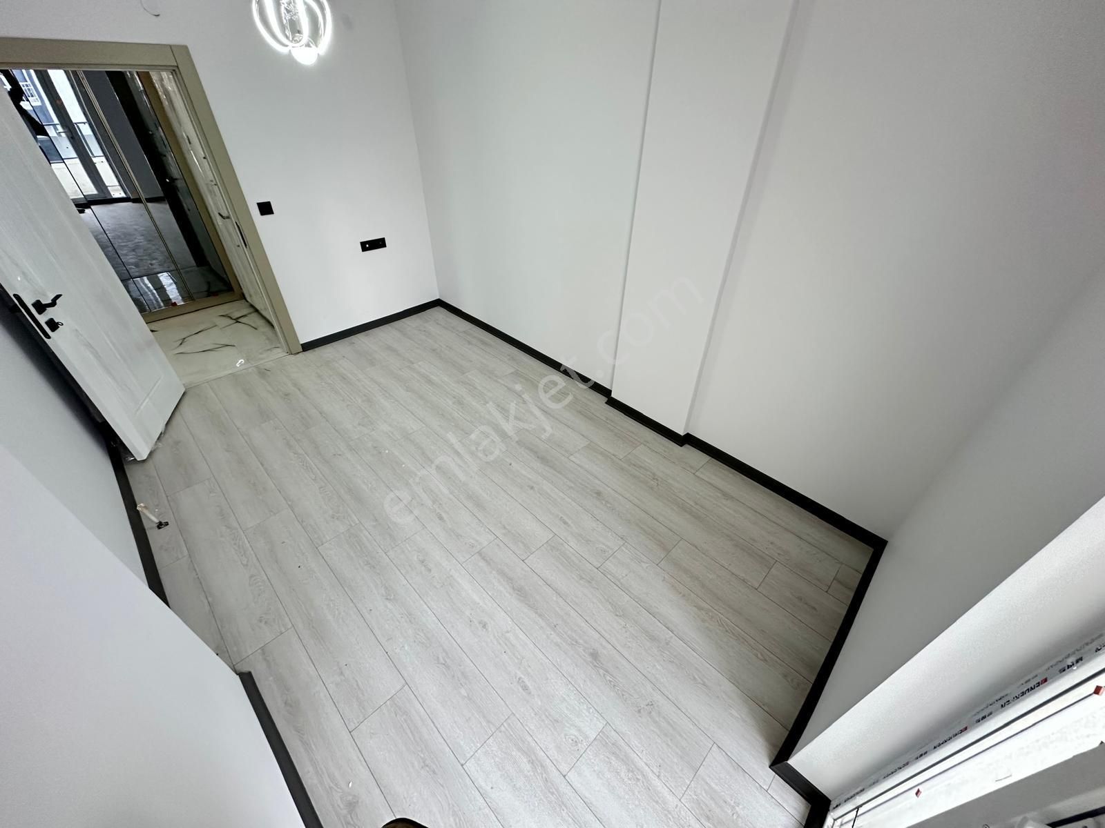 Yenikent Fevzi Çakmak Mh'de 3+1 Arakat Ön Cephe Ebeveyn Banyolu Satılık Daire - Görsel 16