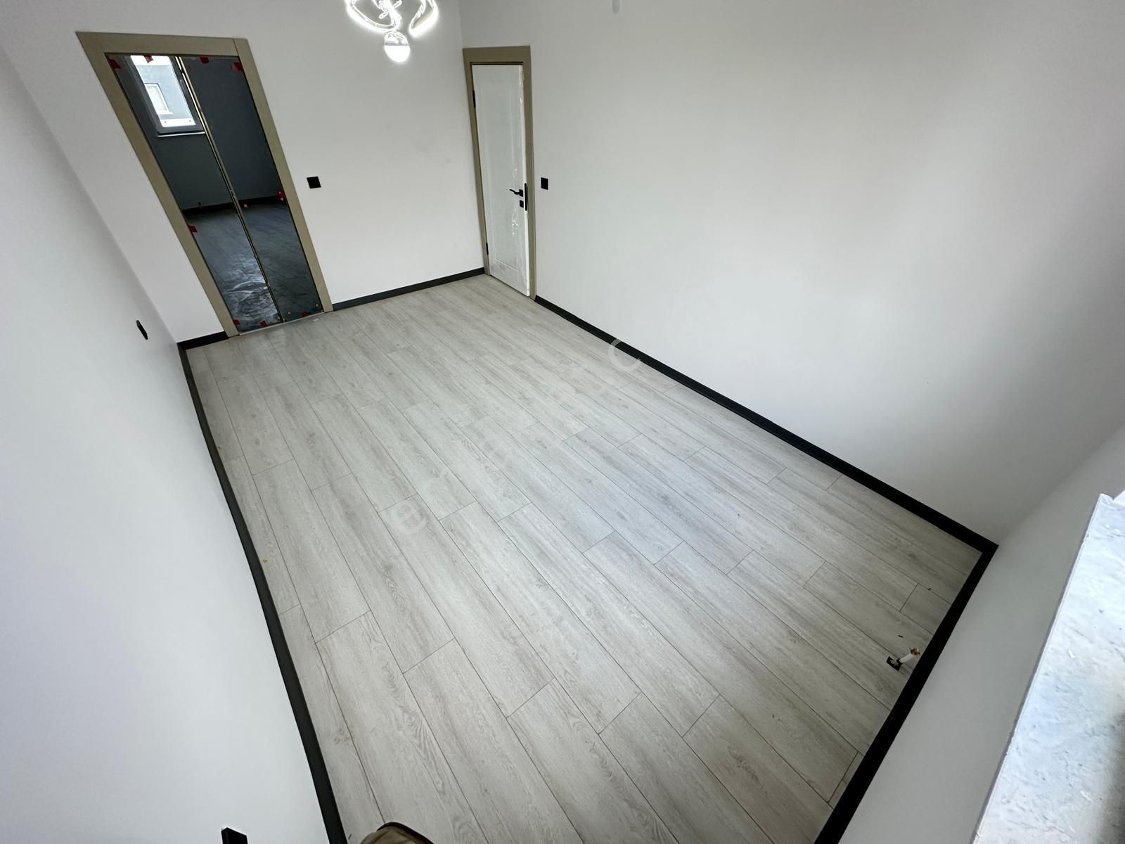 Yenikent Fevzi Çakmak Mh'de 3+1 Arakat Ön Cephe Ebeveyn Banyolu Satılık Daire - Görsel 24