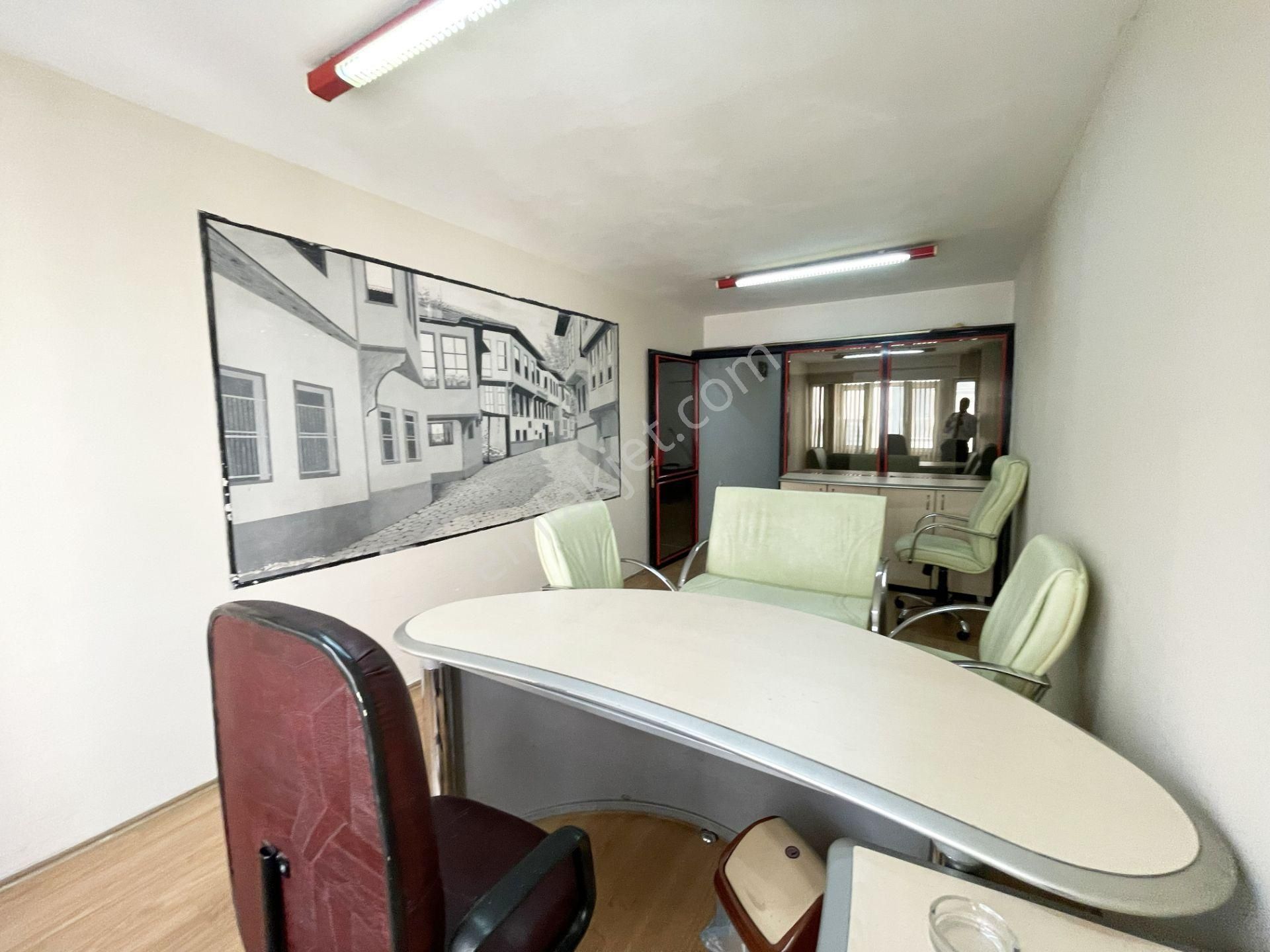 Bursa Osmangazi Merkezde Eşyalı Satılık Ofis - Görsel 17