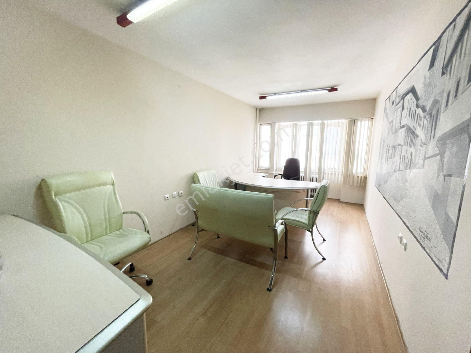 Bursa Osmangazi Merkezde Eşyalı Satılık Ofis - Görsel 13