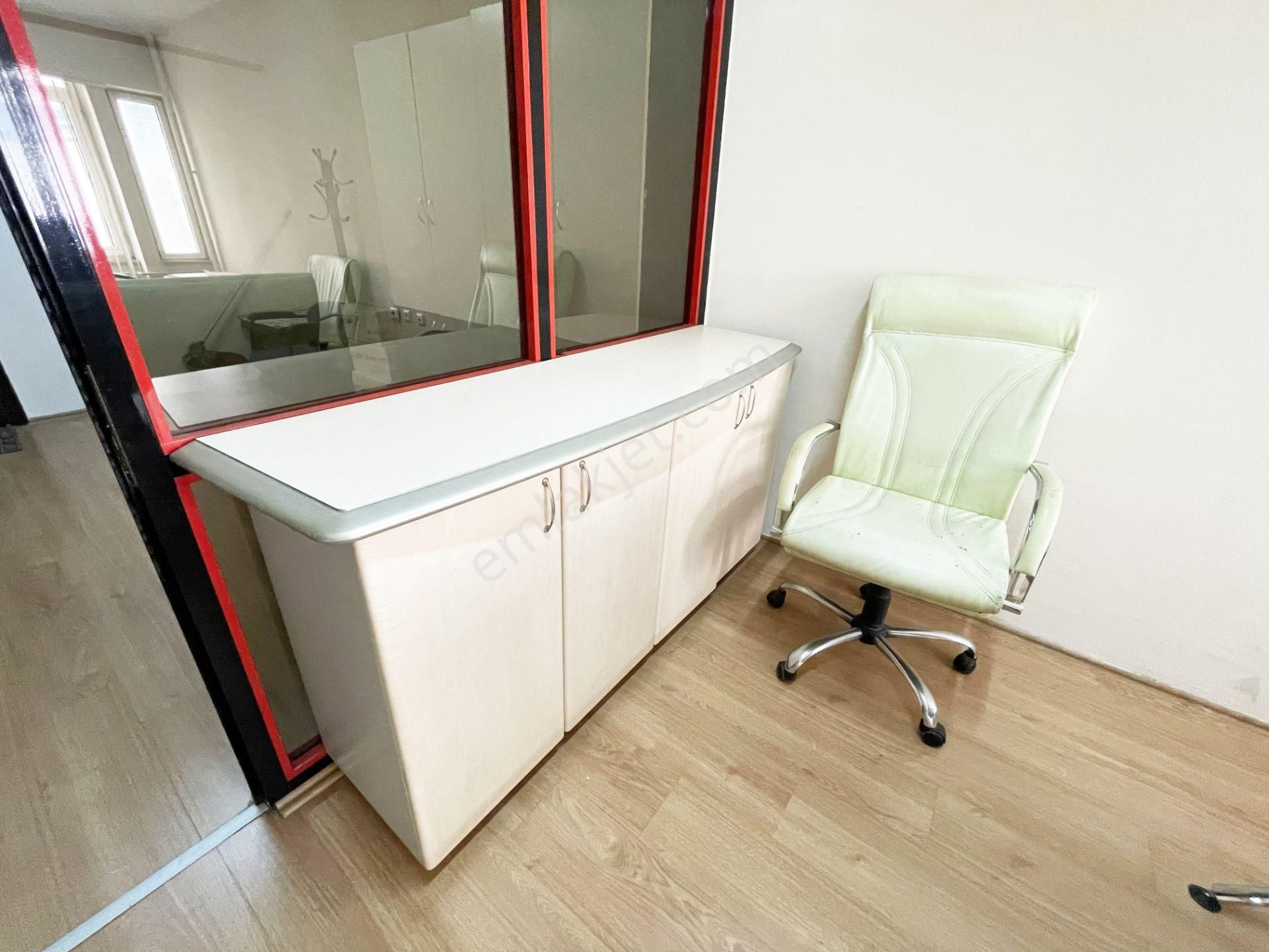 Bursa Osmangazi Merkezde Eşyalı Satılık Ofis - Görsel 15