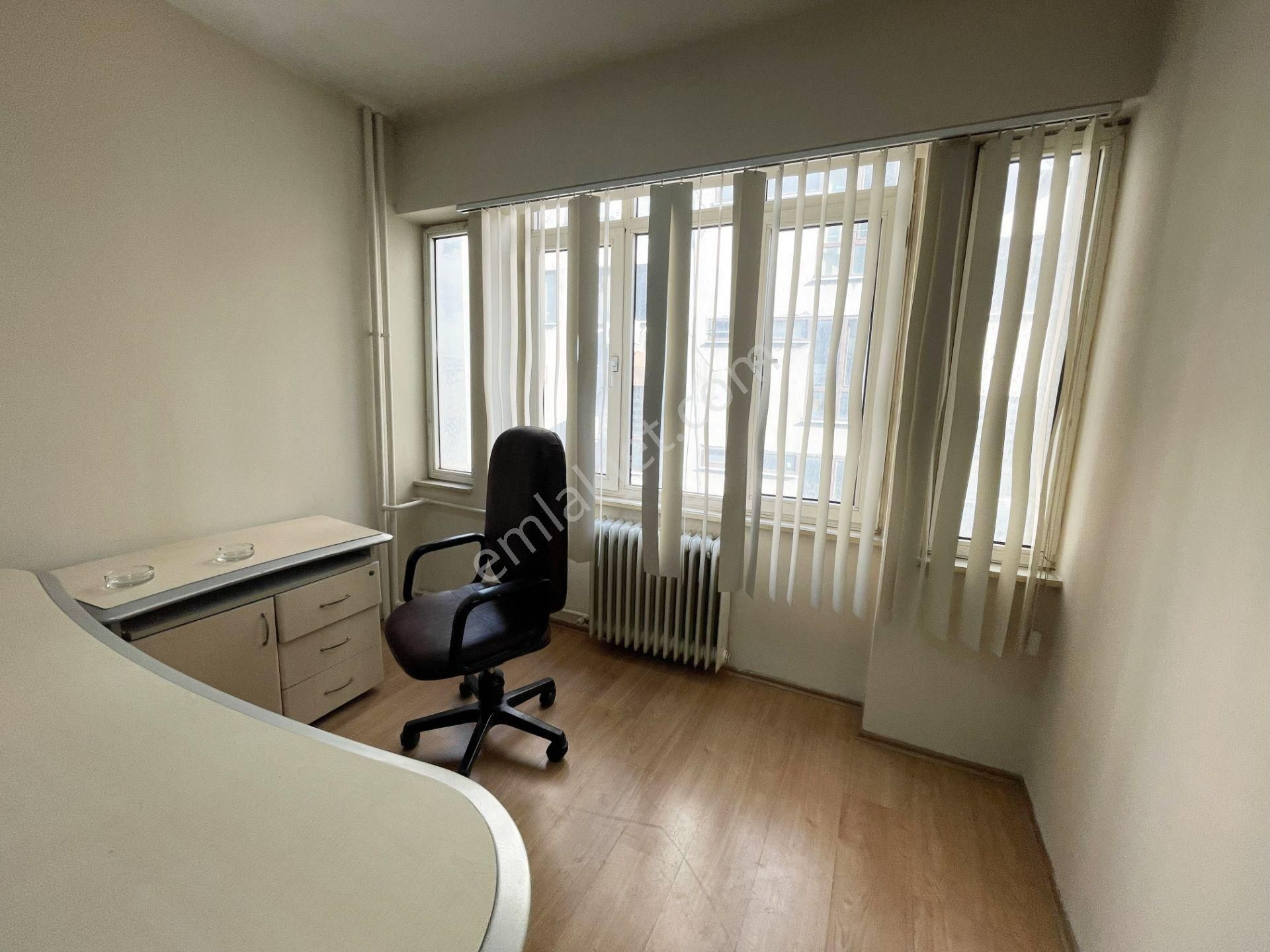 Bursa Osmangazi Merkezde Eşyalı Satılık Ofis - Görsel 21