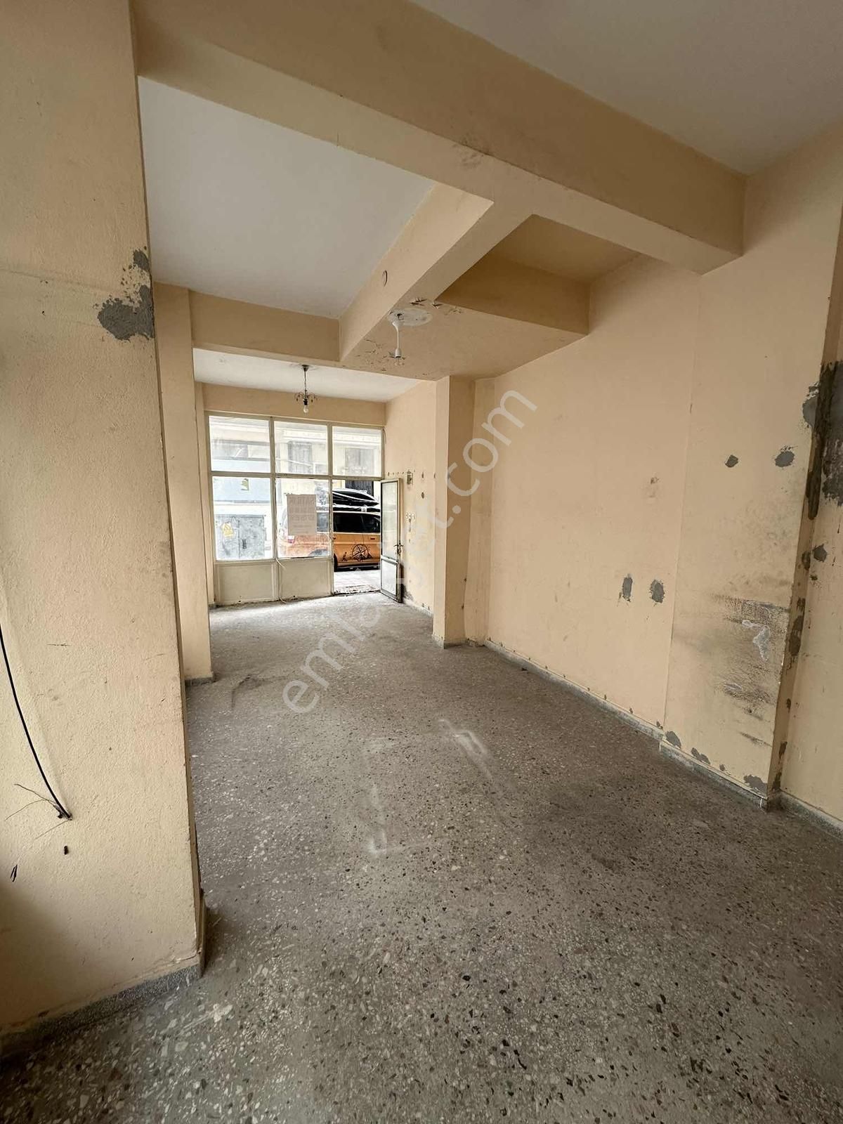 Karacabey Garipçe Mahallesinde Satılık Köşe Dükkan - Görsel 4