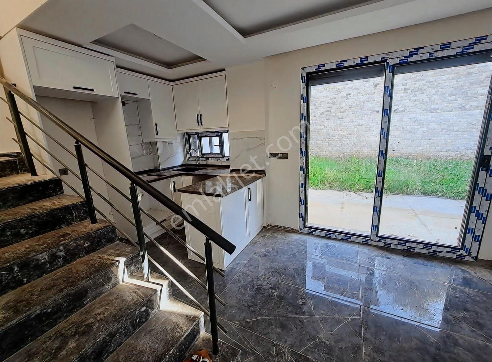 İzmir Seferihisar Ürkmez De Satılık 2+1 Villa - Görsel 8