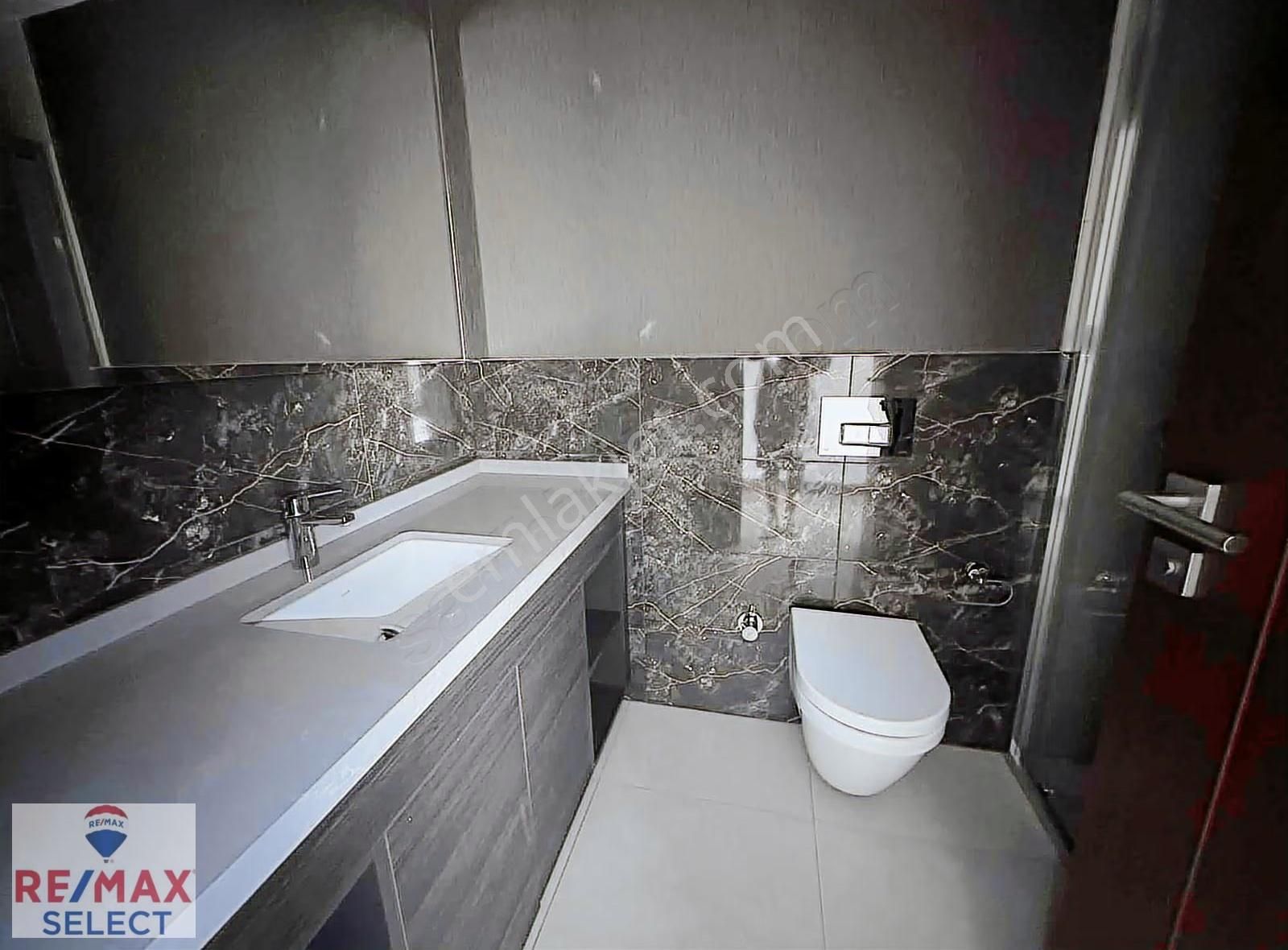 Sevcan Remax Nef Bahçelievler K.mutfak Havuz&içpeysaj Manz. 3+1 - Görsel 20
