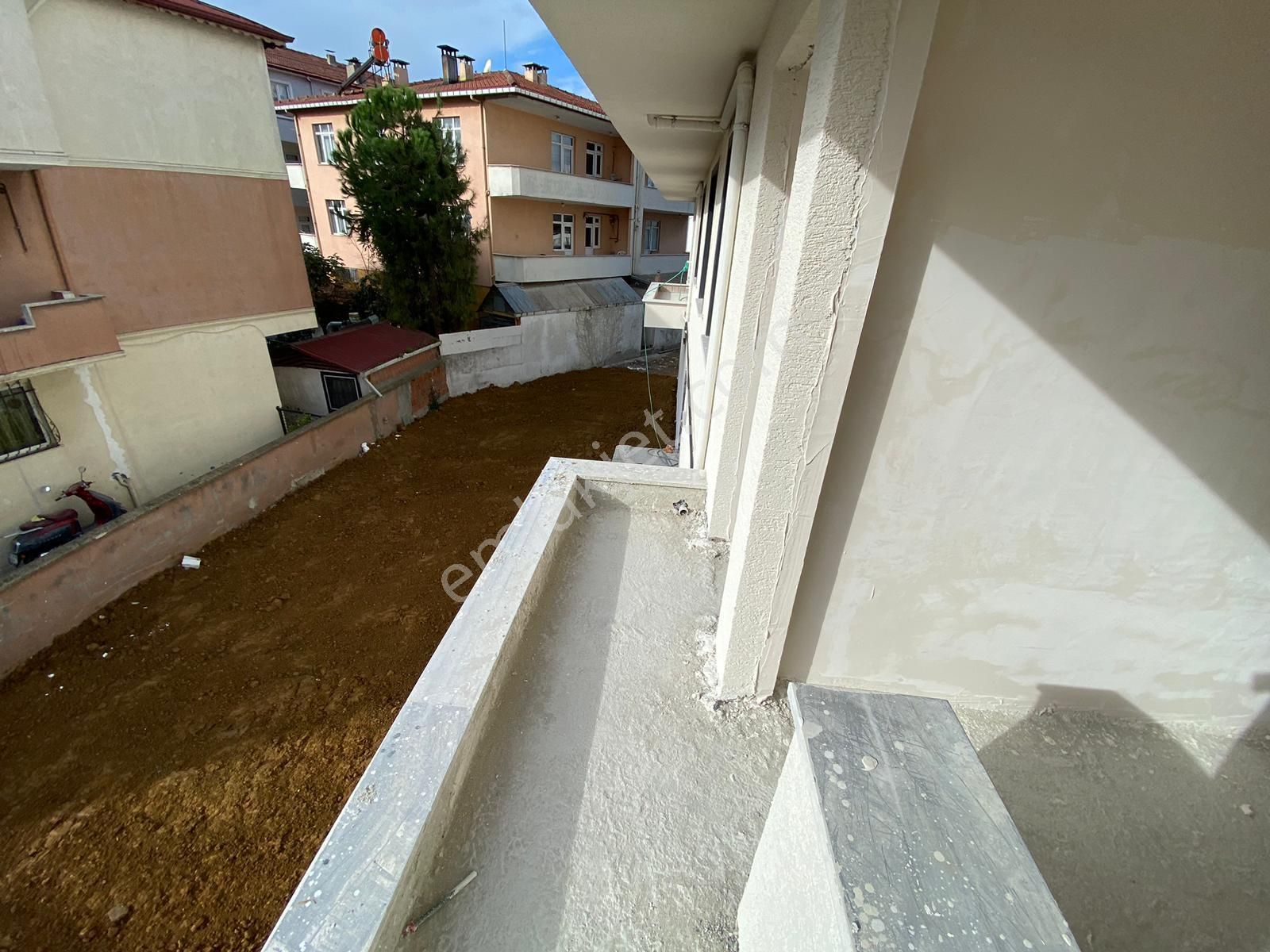 Sırasöğütler Mah. Satılık 2+1 Ara Kat Asansörlü Marmara'ya Yakın - Görsel 6