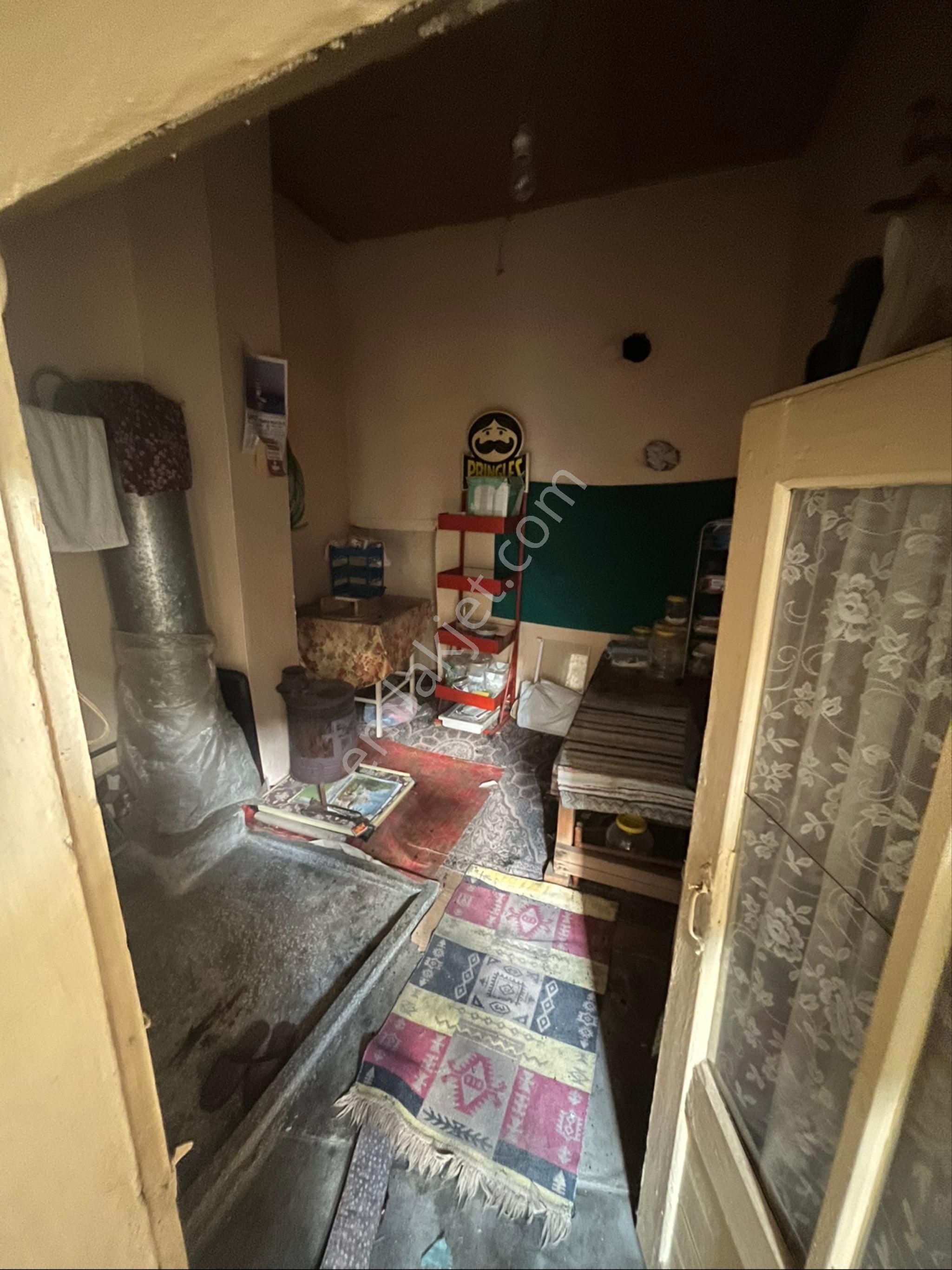 Selçuk Mahlesi Satılık Müstakil Ev - Görsel 3