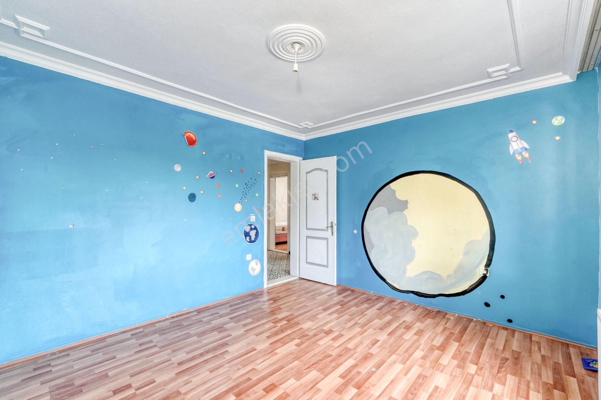 Bornova Yakaköyde 1.085 M² Arsa İçinde Tam Müstakil 5+1 Villa - Görsel 10