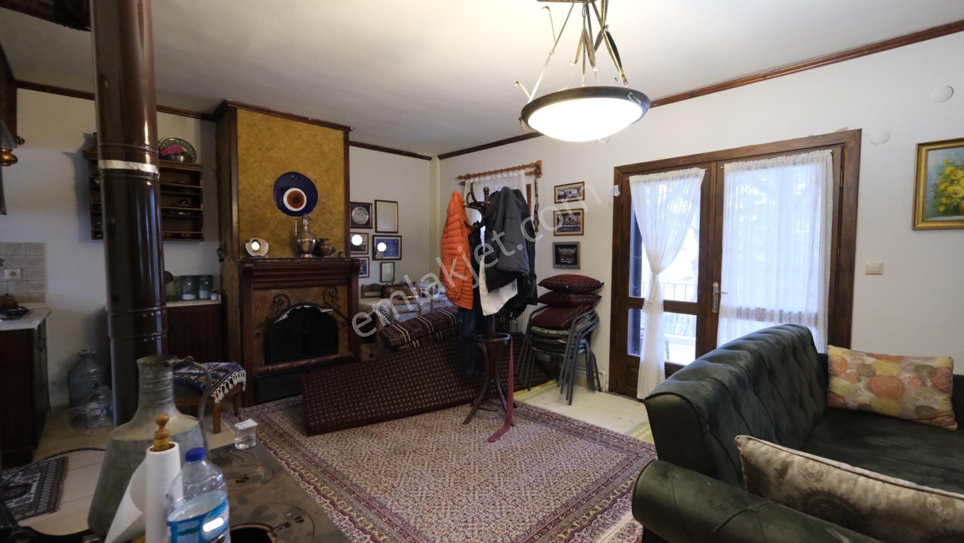 Pursaklar Yeşilyurt'ta Geniş Peyzajlı 3+1 Villa - Görsel 3