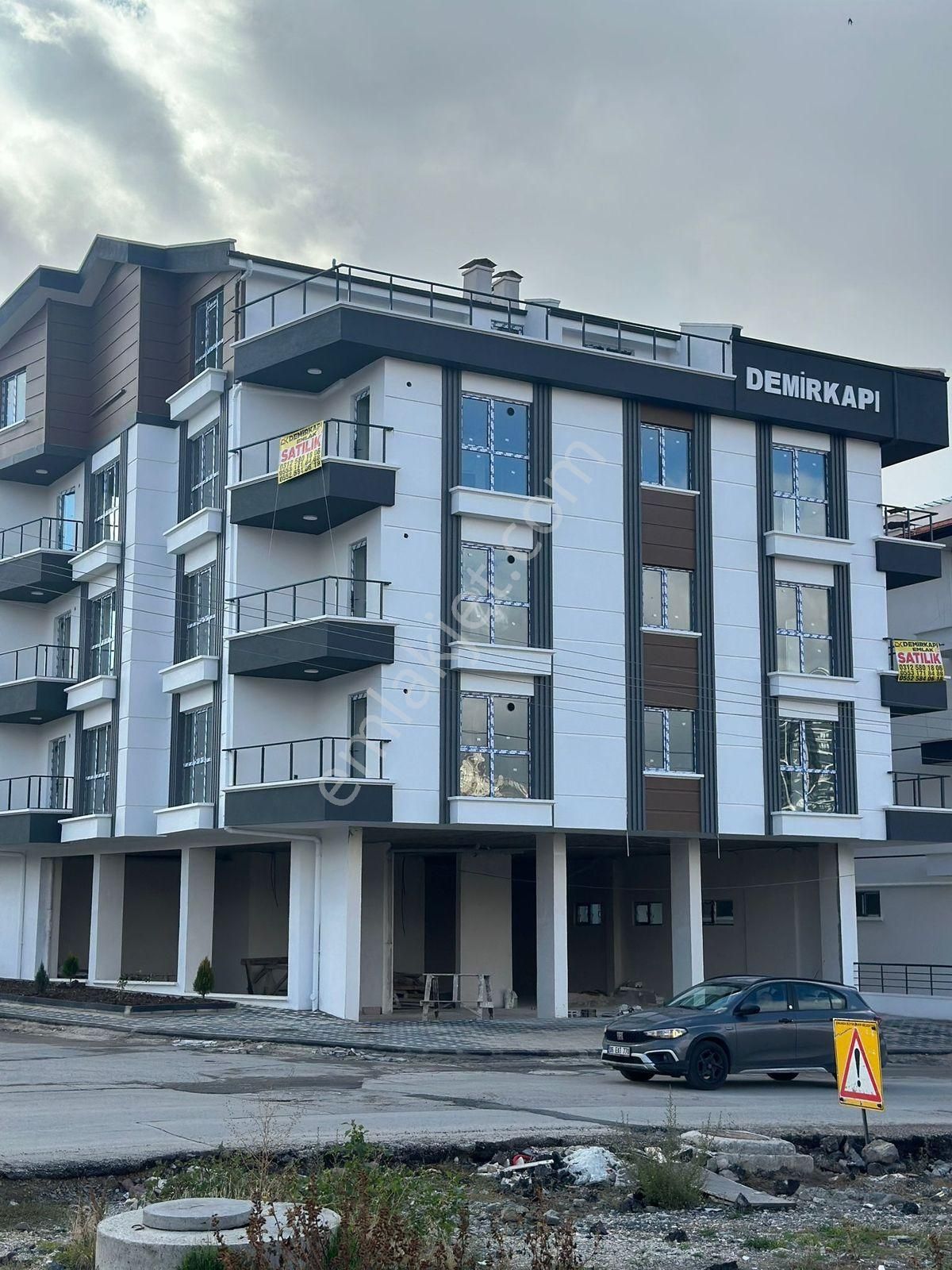 Demirkapı Emlaktan Sıfır Binada 100mt Net 2+1lüx Daire - Görsel 26