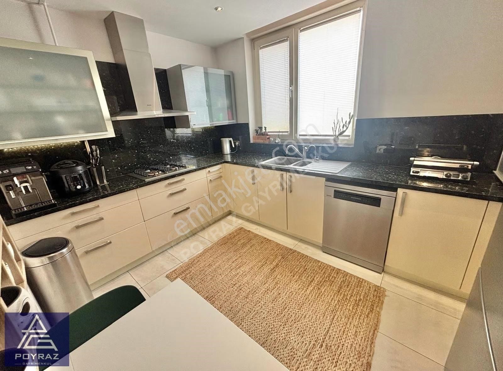 Poyraz'dan Caddebostan Sahilde Prestijli Binada Katta Tek 4+1 - Görsel 33