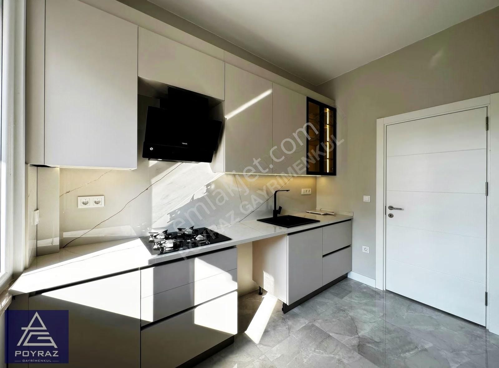 Poyraz'dan Suadiyede Site İçerisinde 7/24 Güvenlikli Havuzlu 2+1 - Görsel 19