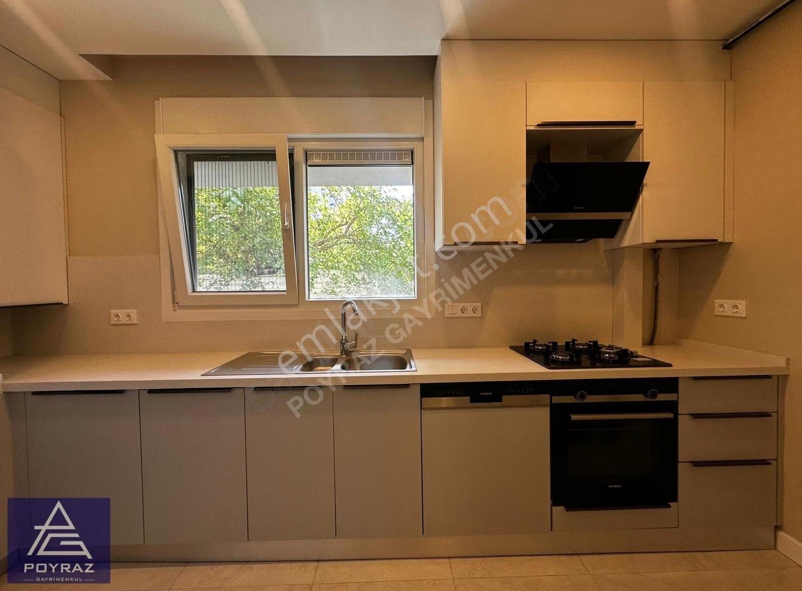 Poyraz'dan Caddebostan Plaj Yolunda Müstakil Bahçeli Satılık 3+1 - Görsel 4