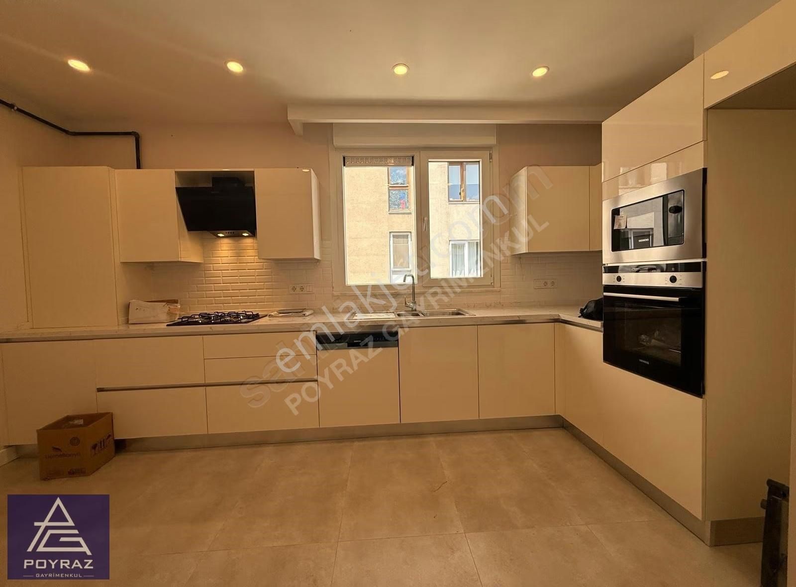 Poyraz'dan Caddebostan Sahilde Kısmi Deniz Manzarlı Balkonlu 3+1 - Görsel 5