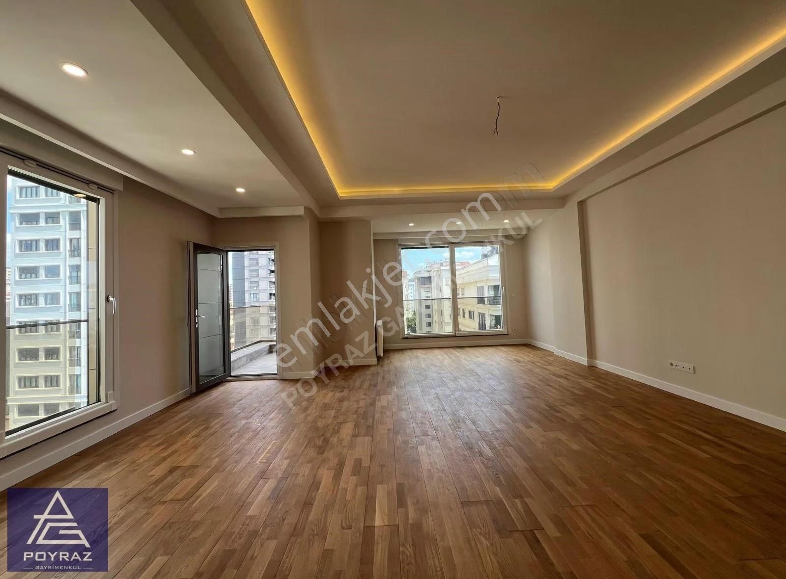 Poyraz'dan Caddebostan Sahilde Kısmi Deniz Manzarlı Balkonlu 3+1 - Görsel 21