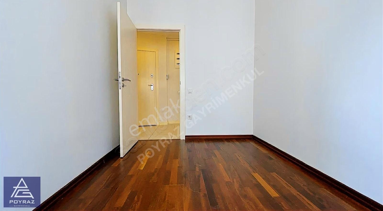 Poyraz'dan Suadiye Bağdat Caddesine 5.binada Balkonlu 3+1 Satılk - Görsel 4