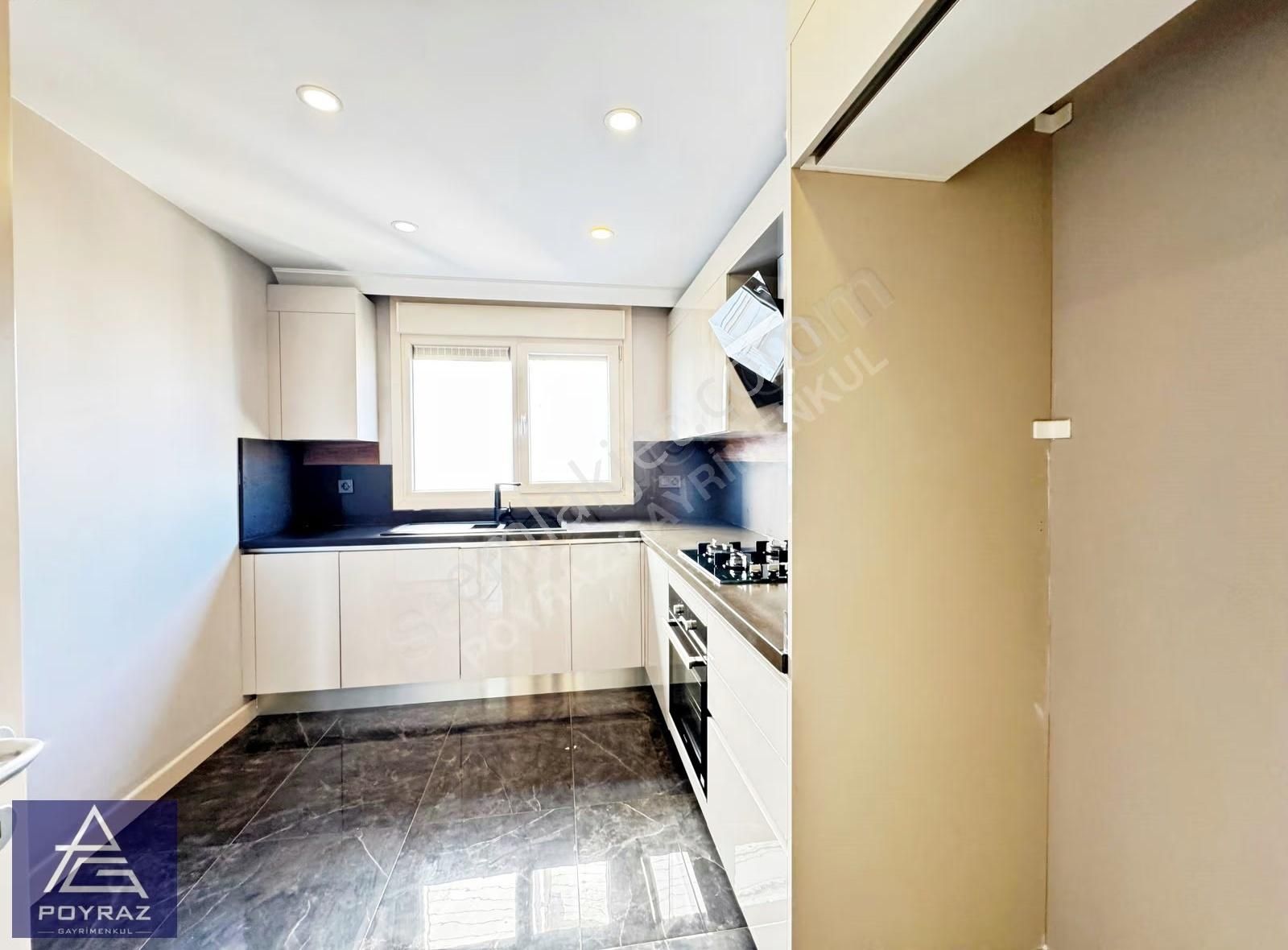 Poyraz'dan Suadiyede Bağdat Caddesine Yakın Site Özellikli 3+1 - Görsel 32