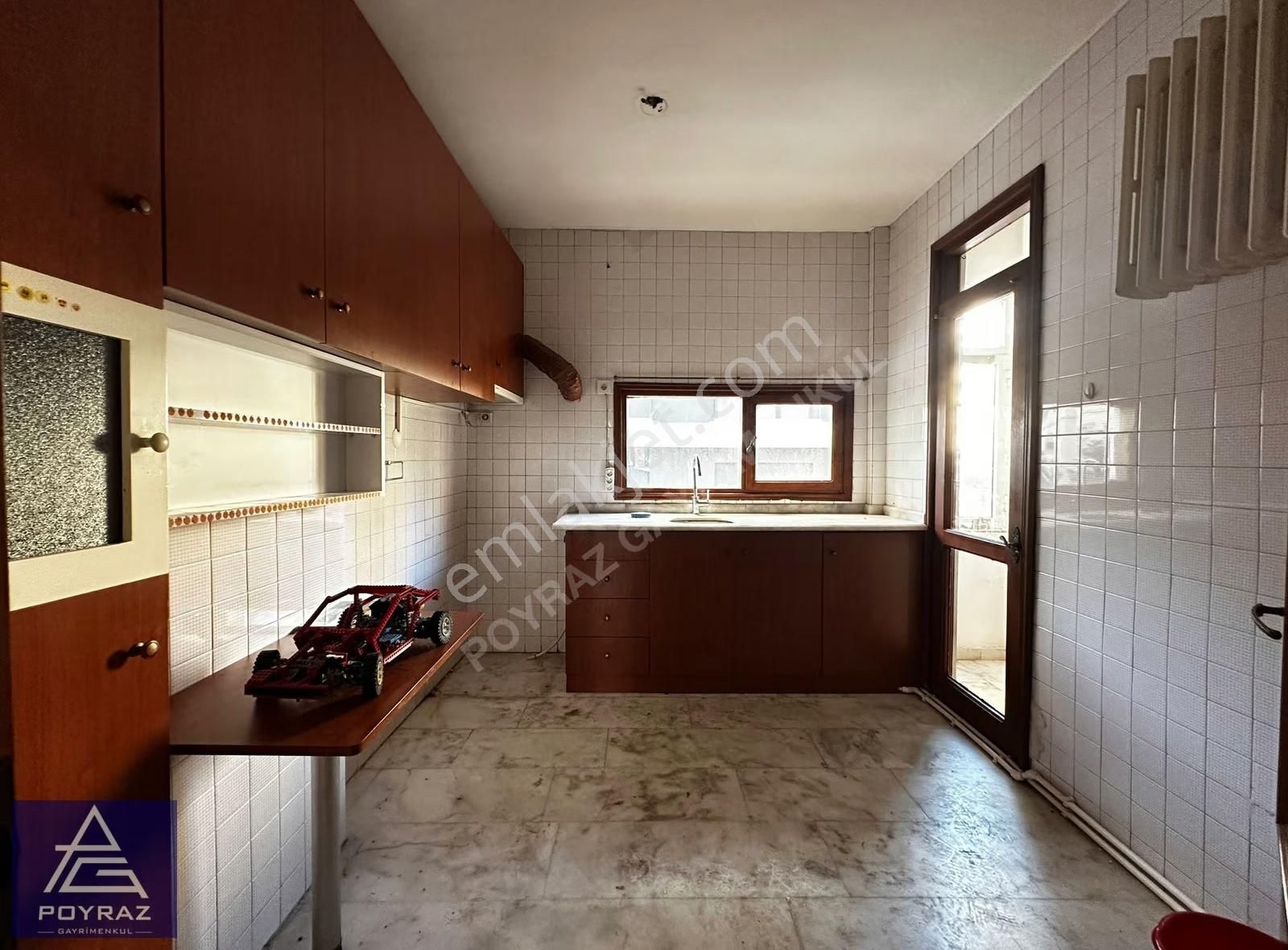 Poyraz'dan Suadiye Bağdat Caddesine 6. Binada 100 Net 3+1 Daire - Görsel 2