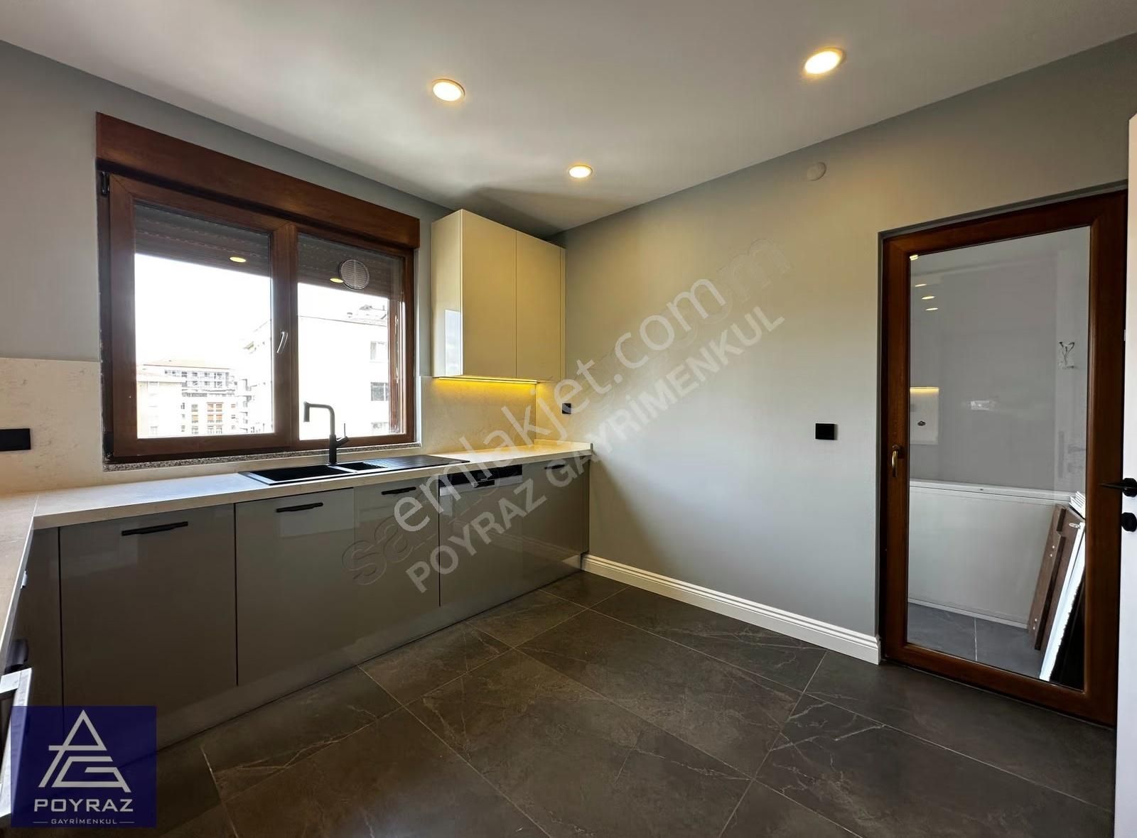 Poyraz'dan Caddebostan Bağdat Caddesine Yakın 130 M2 Net 3+1 - Görsel 17