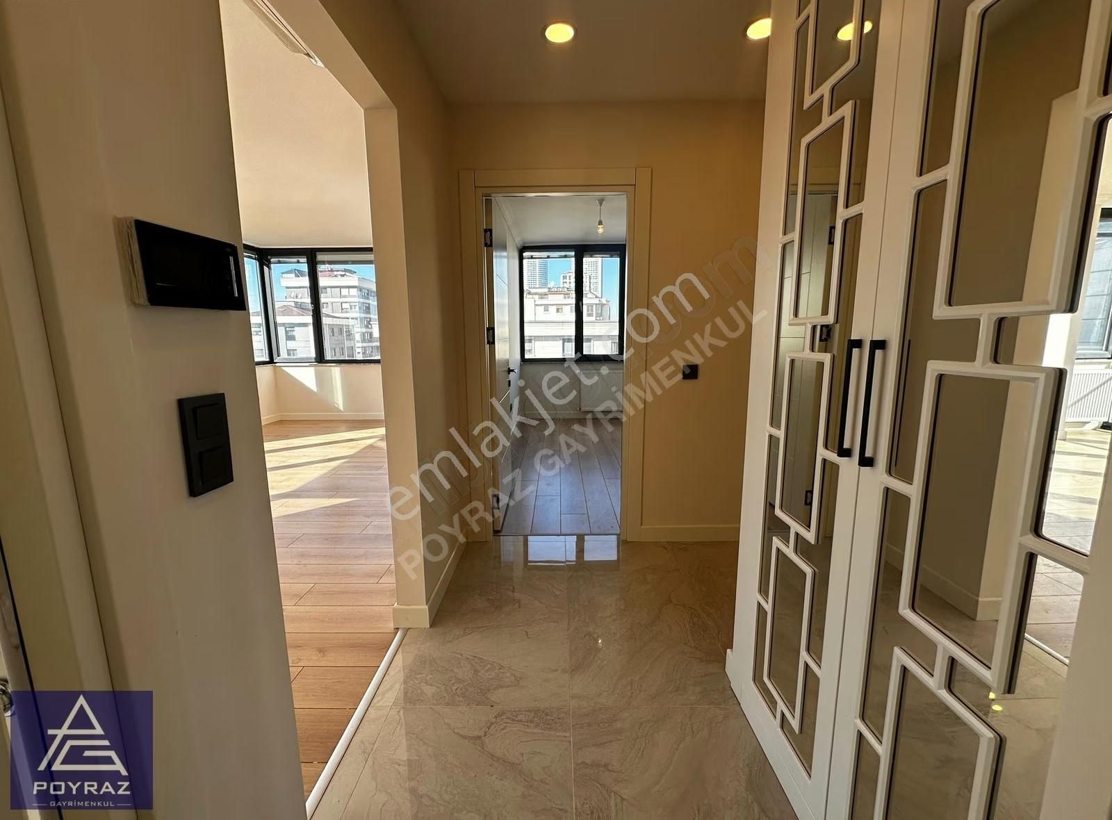 Poyraz'dan Tütüncü Mehmet Efendide Deniz Manzaralı Balkonlu 2+1 - Görsel 12