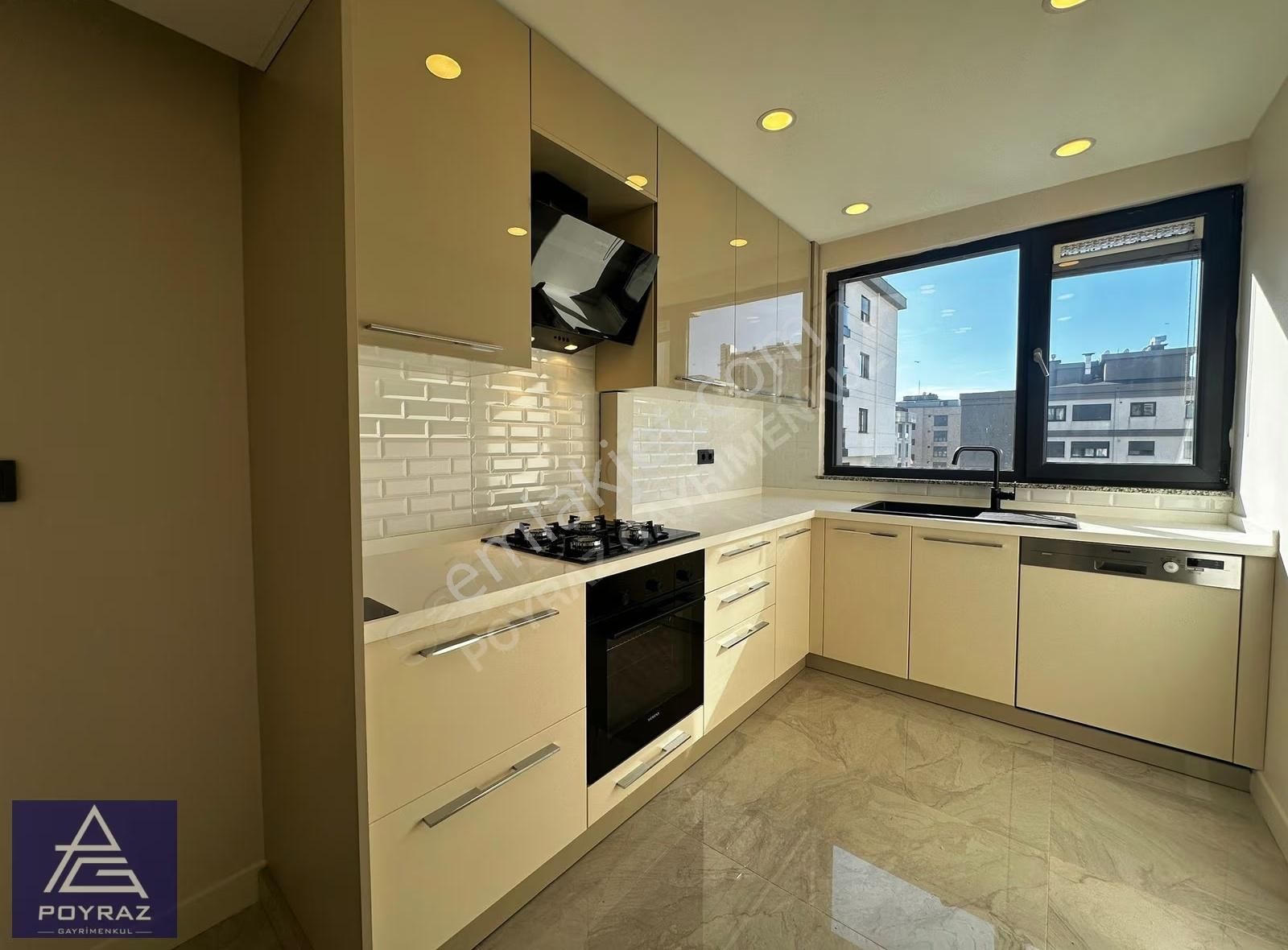 Poyraz'dan Tütüncü Mehmet Efendide Deniz Manzaralı Balkonlu 2+1 - Görsel 22