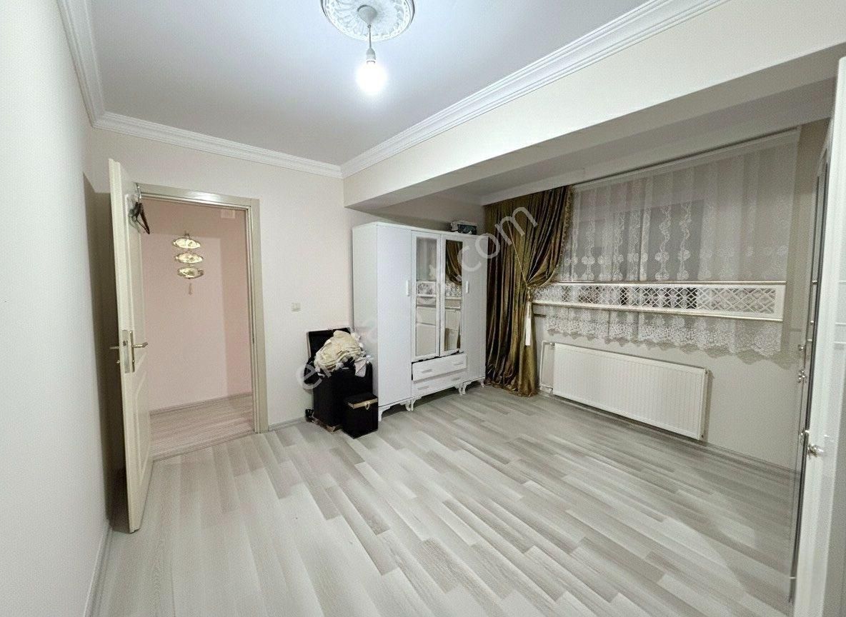 Çamlıpınar’da Satılık Ebeveyn Banyolu Arakat Çift Cephe 3+1 Daire - Görsel 16