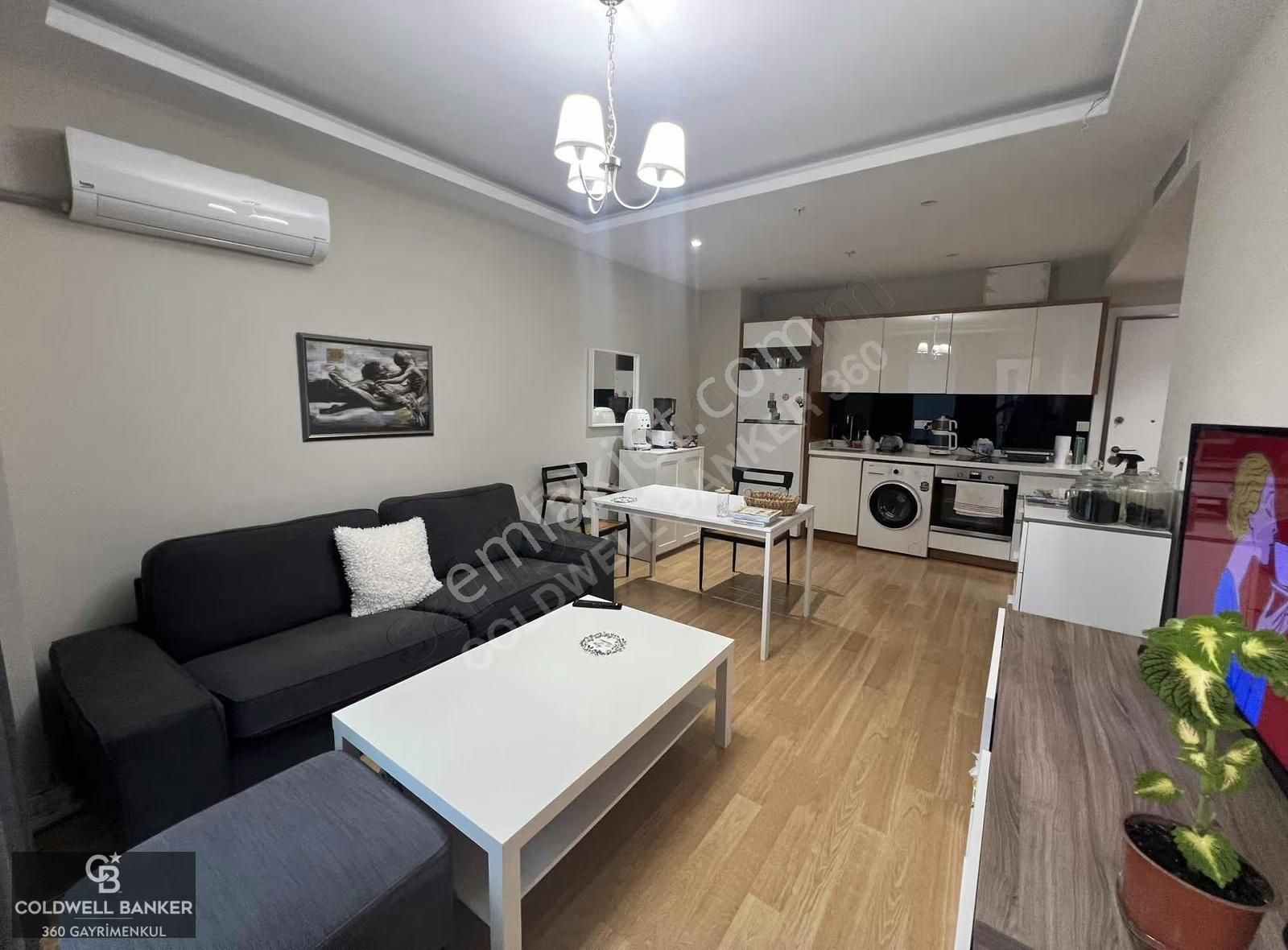 Cb 360 - Borncity Eşyalı Havuz Cephe Harika 1+1