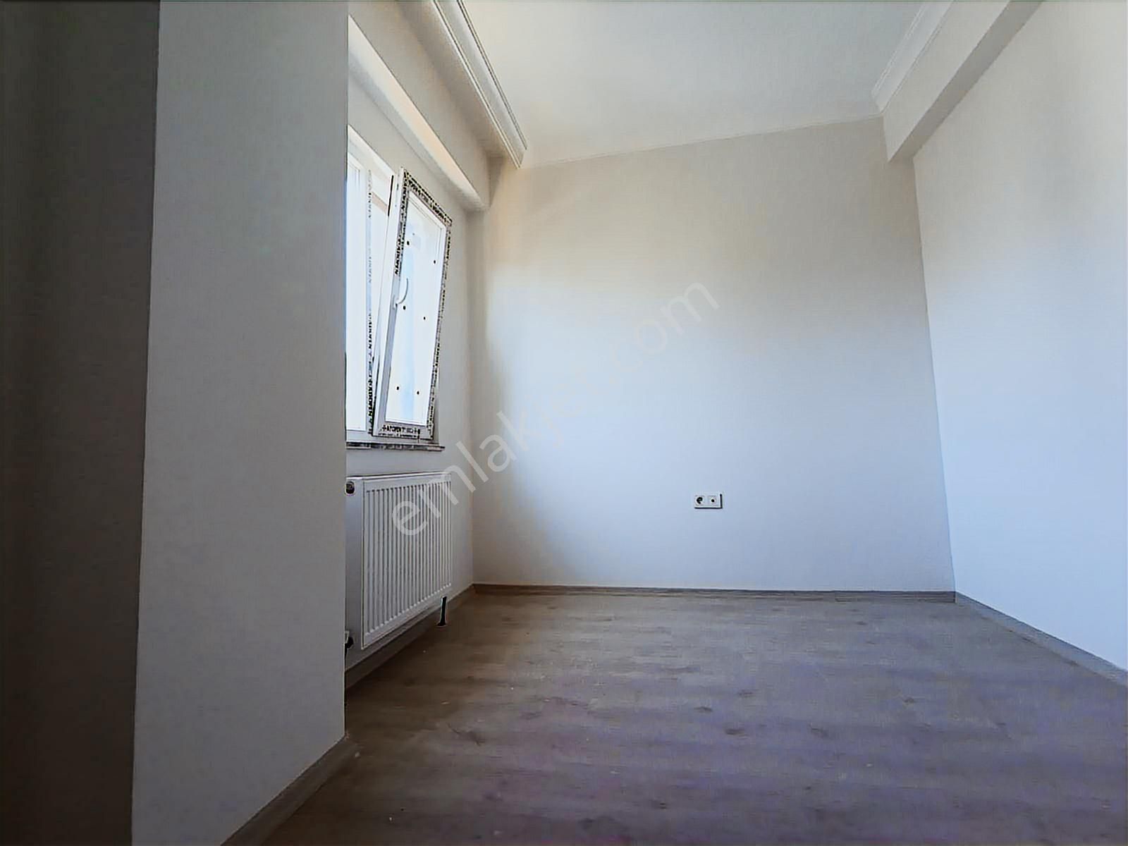 Sultanbeyli'de Ana Cadde Üzerinde Satılık 4+1 Üst Dublex Daire - Görsel 19