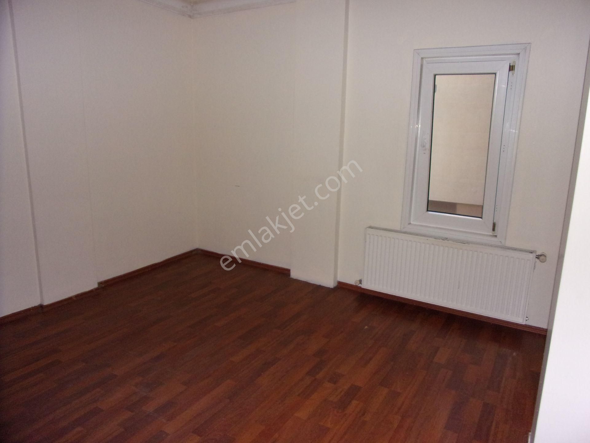 Tarabya Sitede 3+1 140 Metrekare Bakımlı Kiralık Daire - Görsel 20