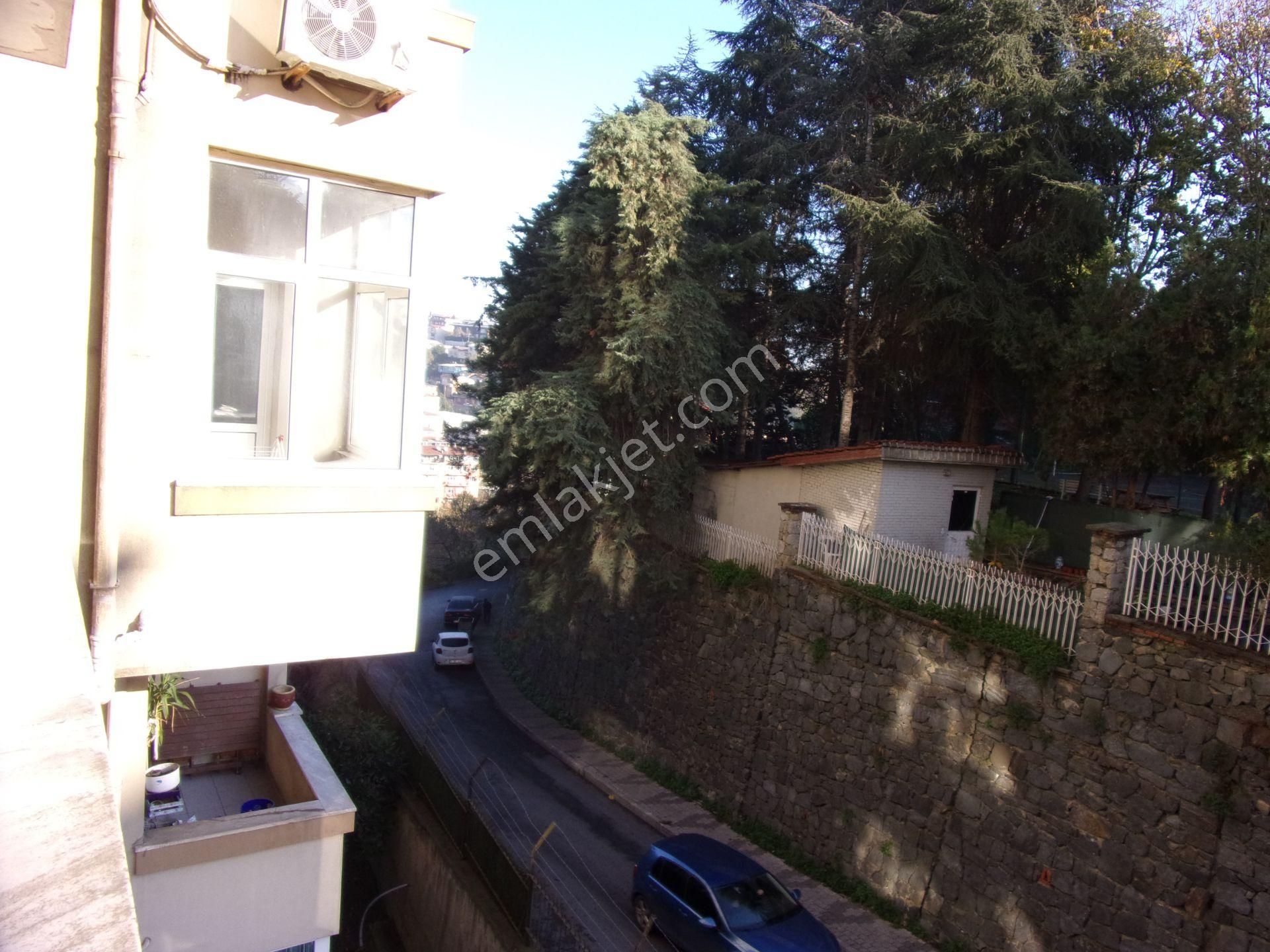 Tarabya Sitede 3+1 140 Metrekare Bakımlı Kiralık Daire - Görsel 18