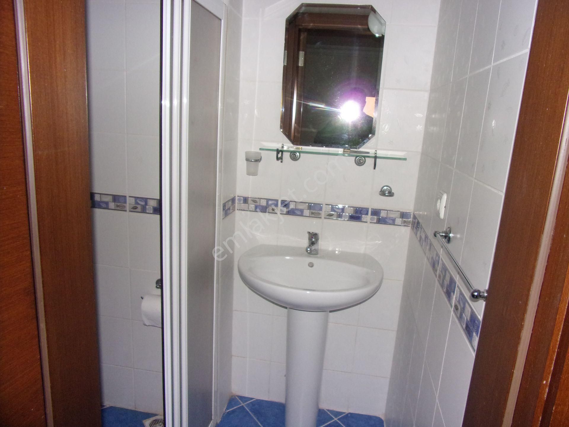 Tarabya Sitede 3+1 140 Metrekare Bakımlı Kiralık Daire - Görsel 26