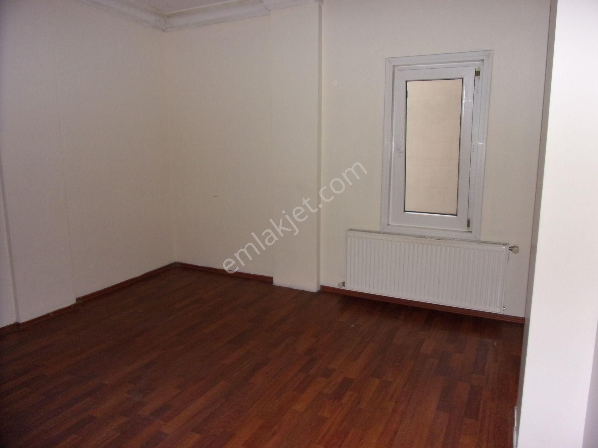 Tarabya Sitede 3+1 140 Metrekare Bakımlı Kiralık Daire - Görsel 22