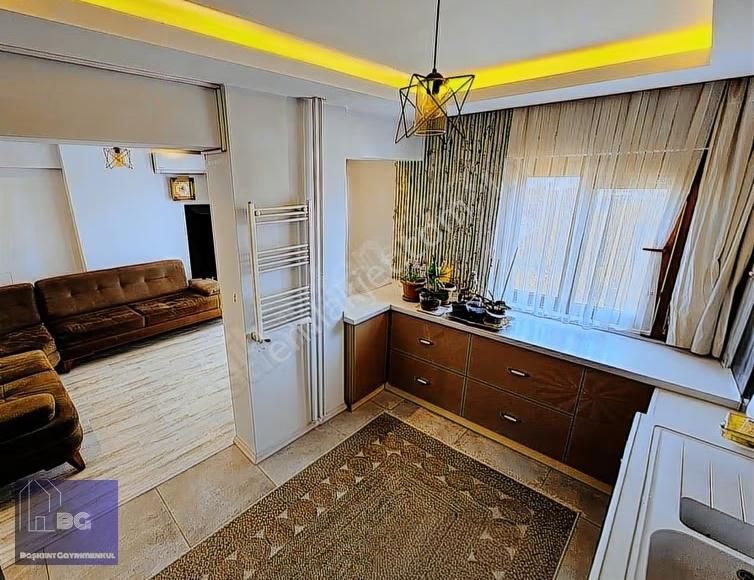 Lozan Caddesinde İçi Sıfır 3+1 Geniş Daire Fırsatı!!! - Görsel 4