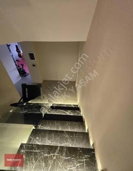 Tepeörende Yeni Bitmiş Müstakil Havuzlu Villa - Görsel 19