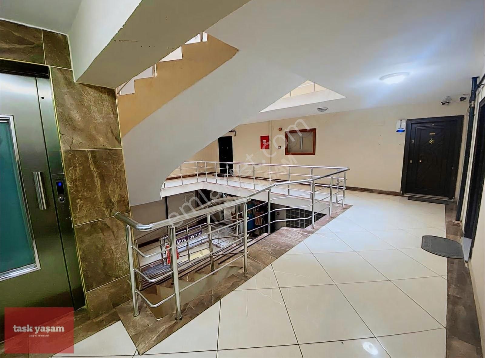 Gebze Yeni Çarşı Hüseyin Ağa İş Merkezinde Satılık 2+1 Büro&ofis - Görsel 7